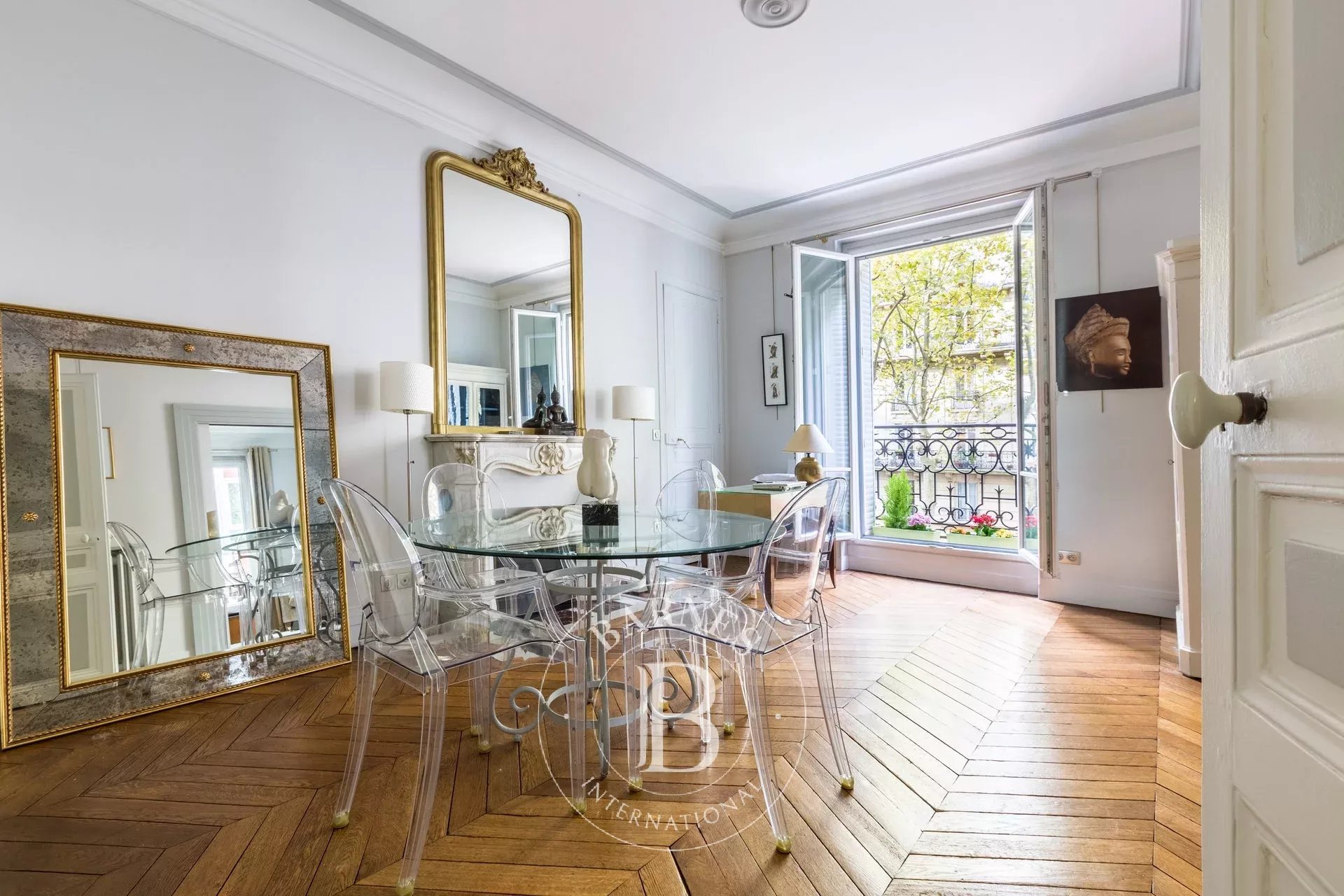Paris 14 - beautiful renovated apartment - period charm - virtual visit on request
