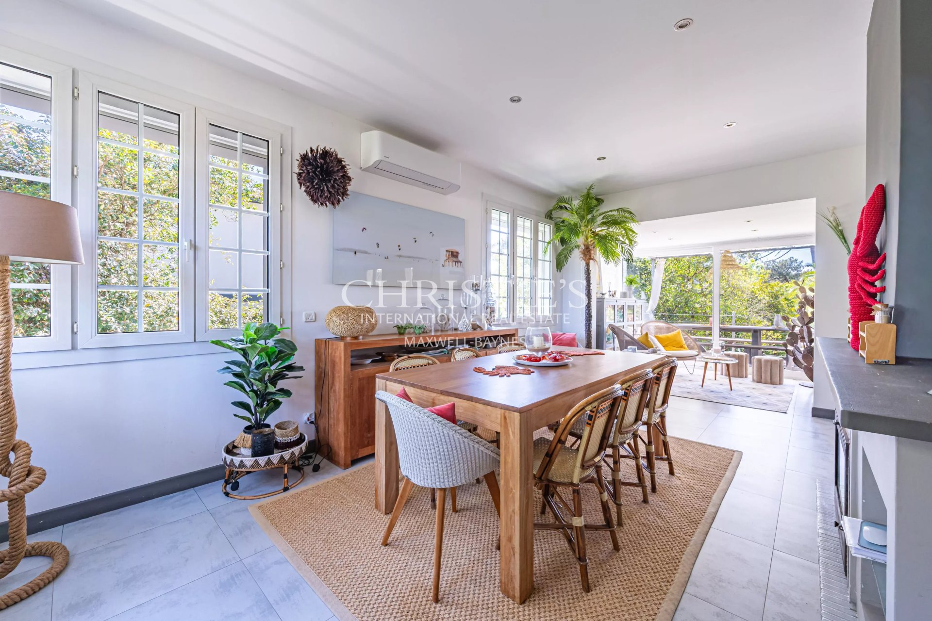 5 Bedroom Villa/Townhouse's Image 7