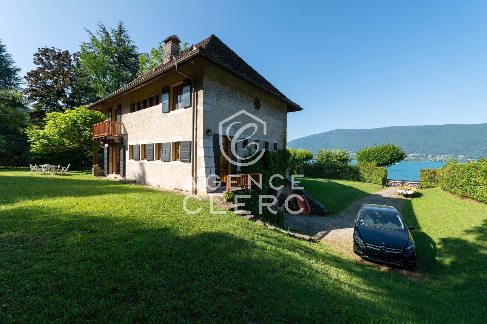7 Bedroom Villa/Townhouse's Image 7