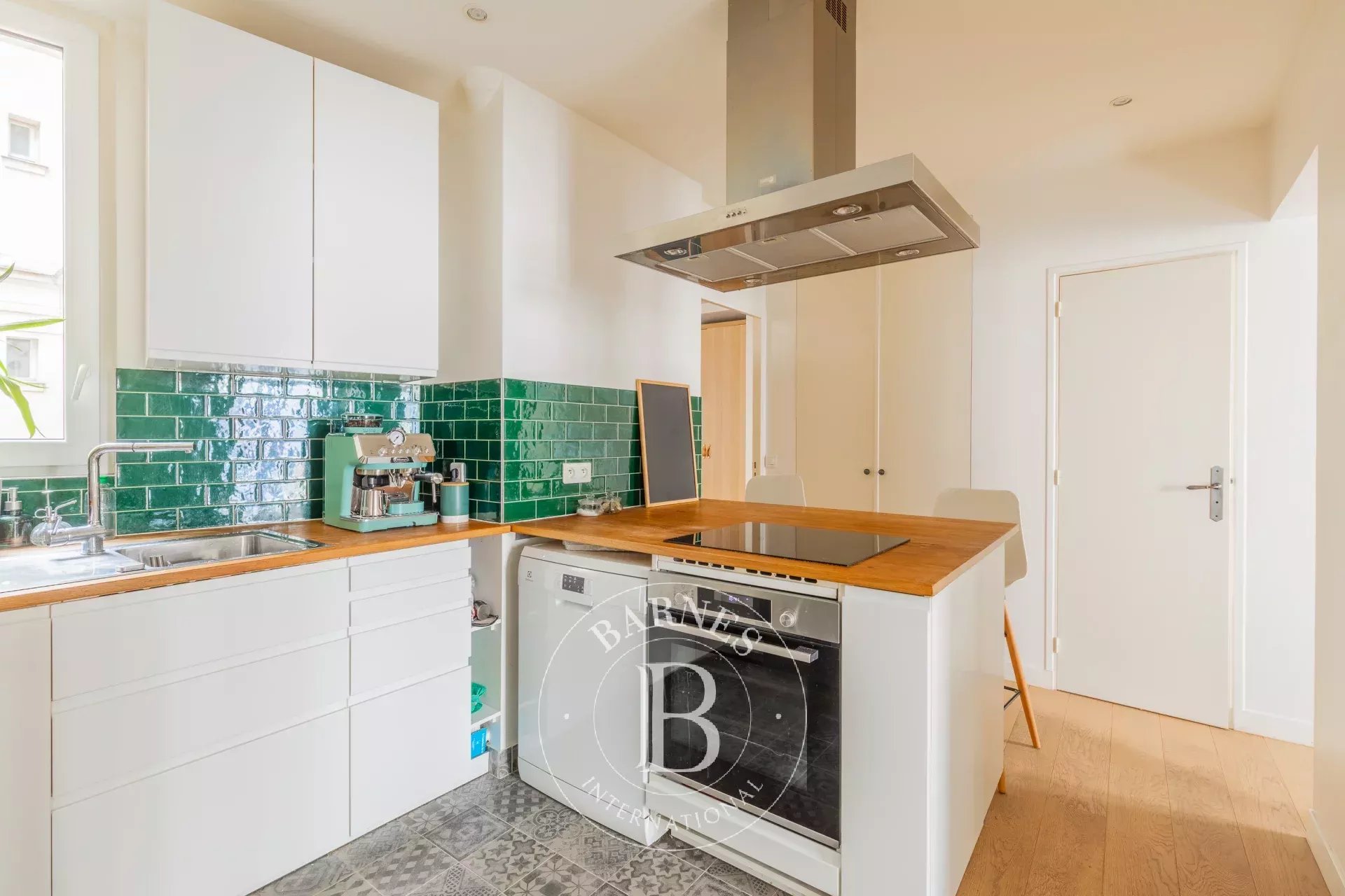 Daire Paris 10ème - picture 6