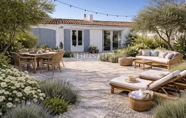 5 Bedroom Villa/Townhouse's Image 24