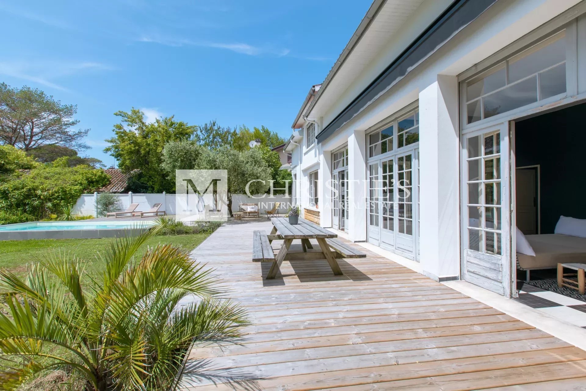 5 Bedroom Villa/Townhouse's Image 7