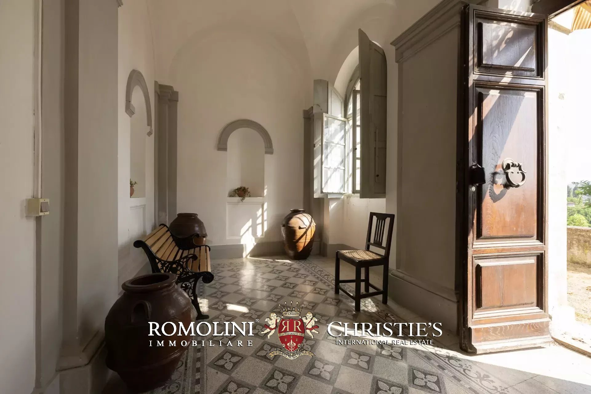 17 Bedroom Villa/Townhouse's Image 6