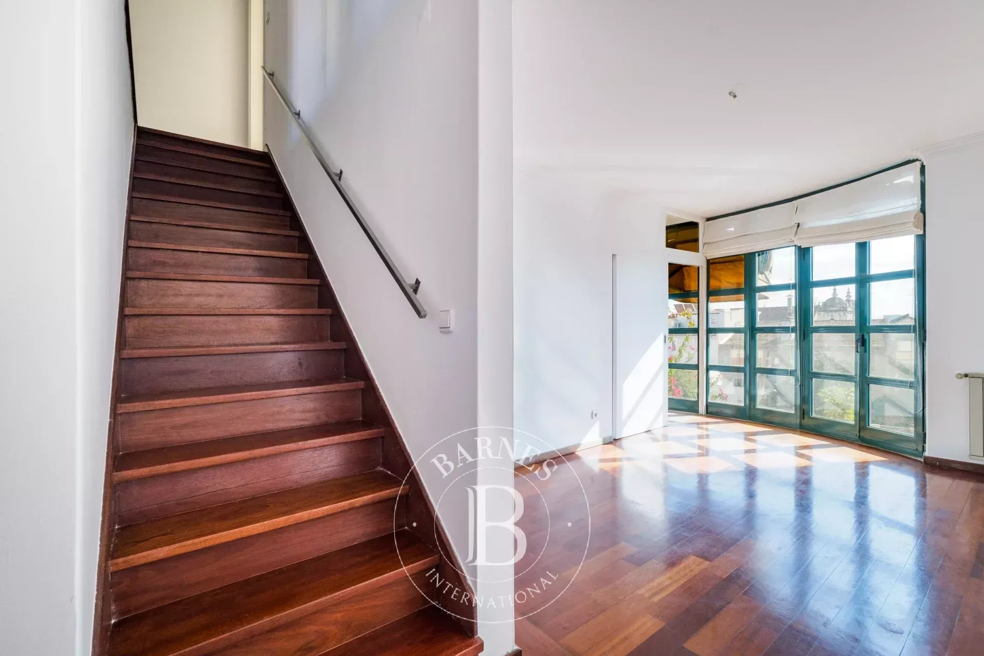 Family house with river view Family house with river view