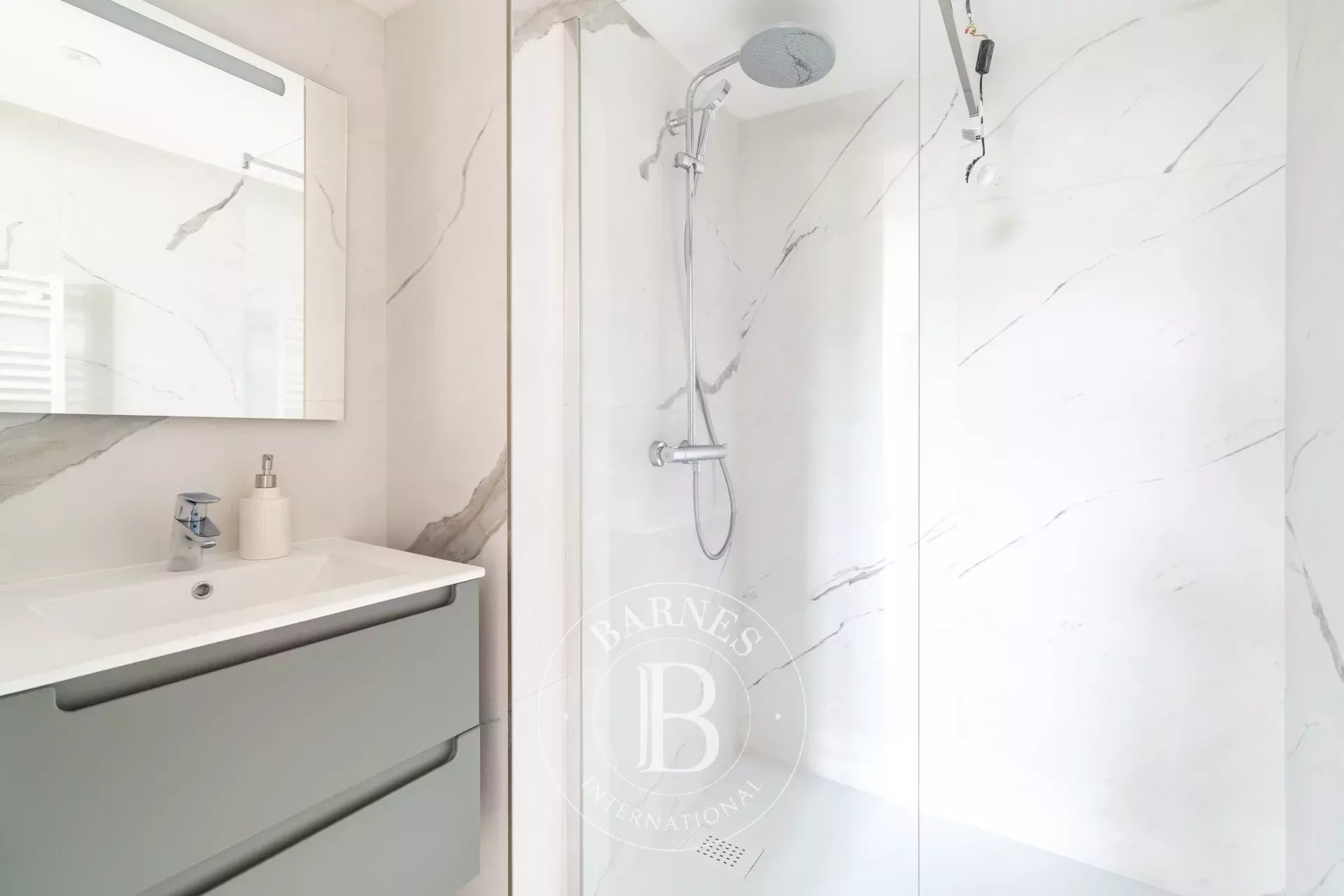 Daire Paris 16ème - picture 9