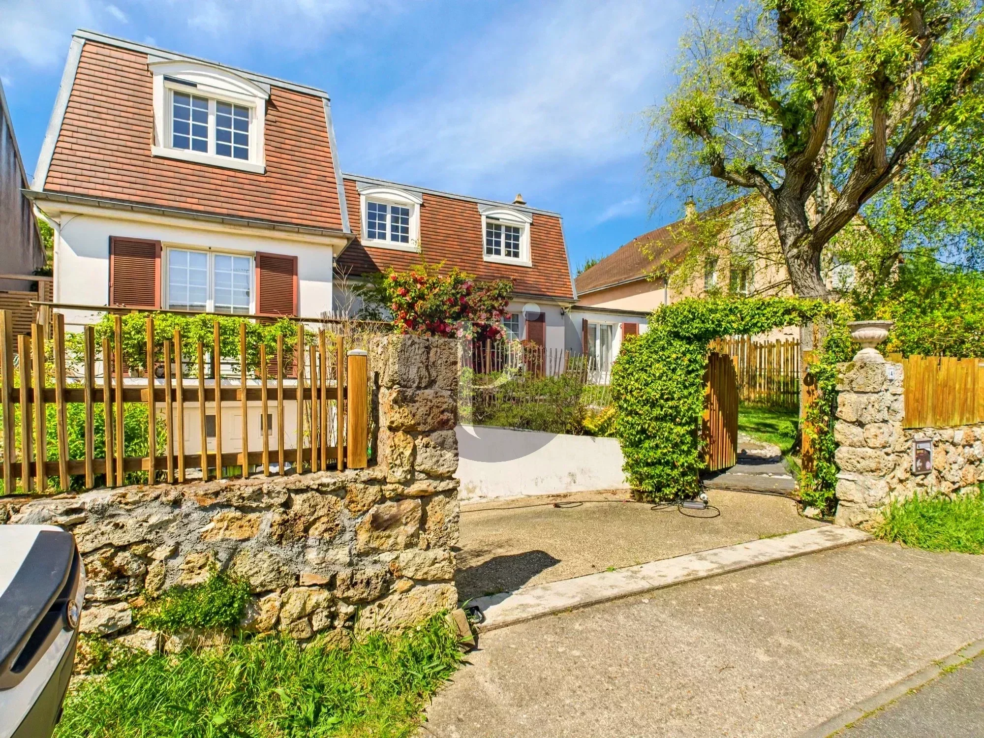 vente-maison-8-pieces-verrieres-le-buisson-85793713