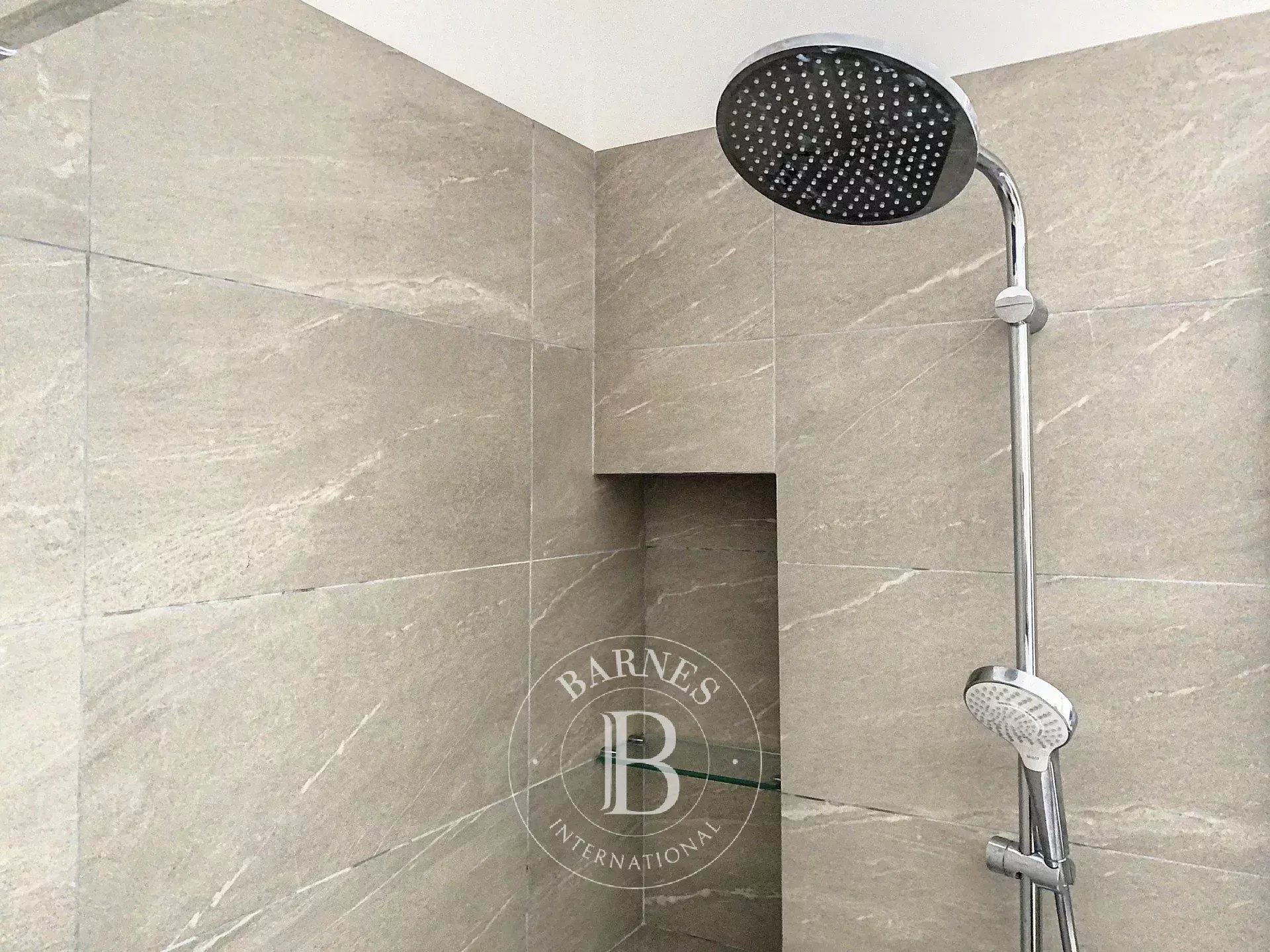 Daire Paris 9ème - picture 27