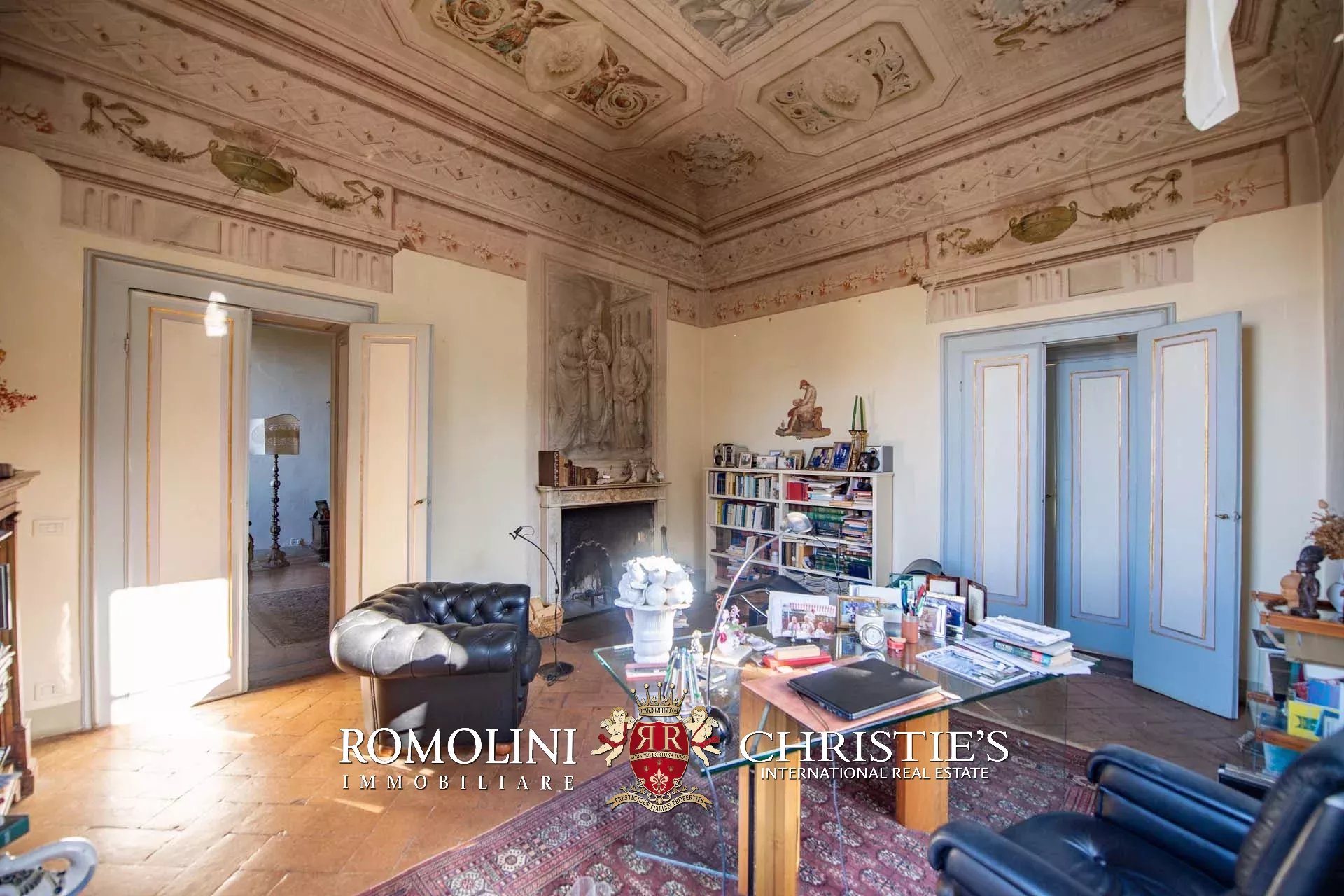 12 Bedroom Villa/Townhouse's Image 29