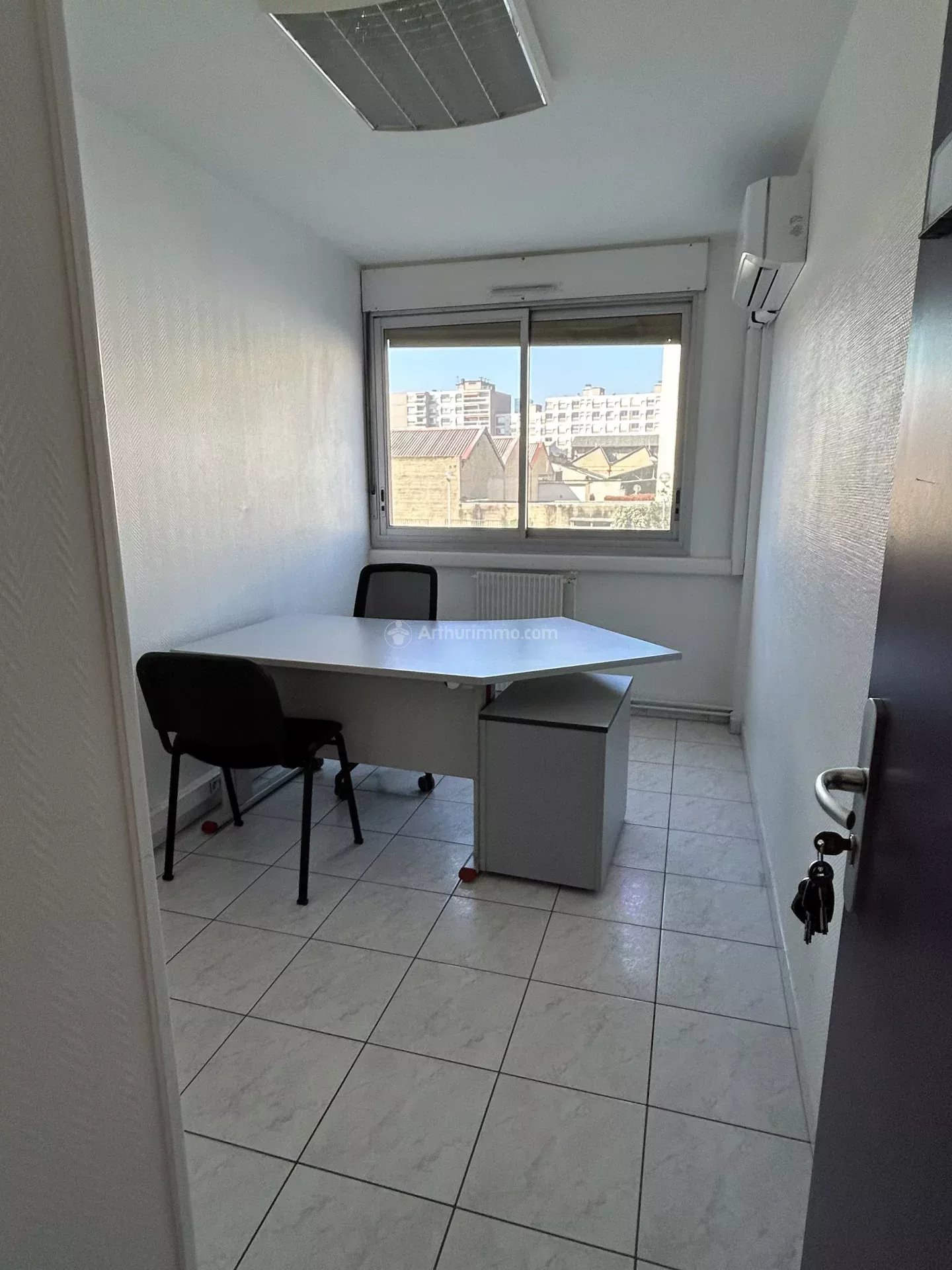 Bureau à louer, 11 m², Villeurbanne