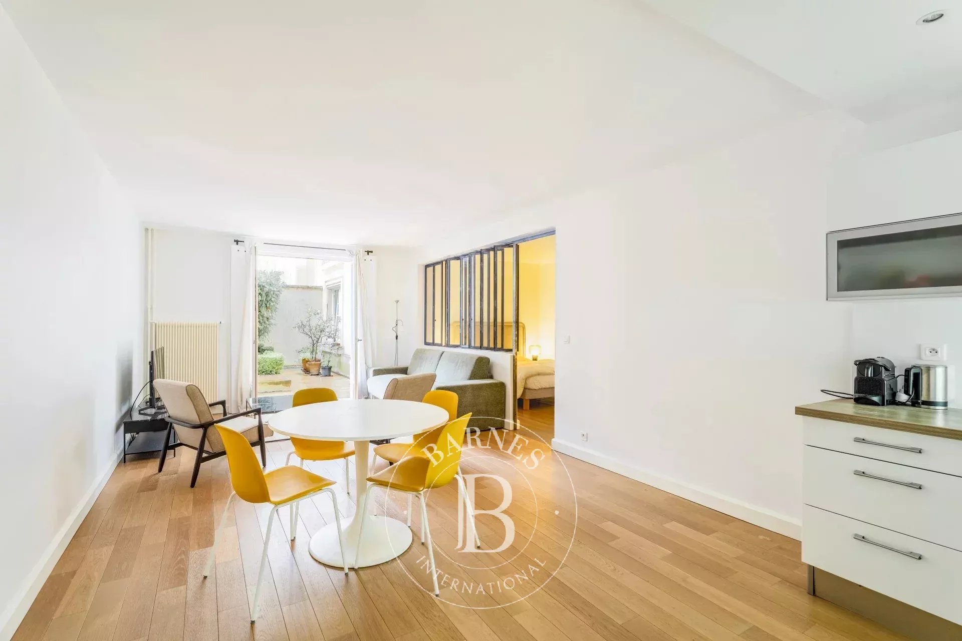 Apartment Paris 75003
