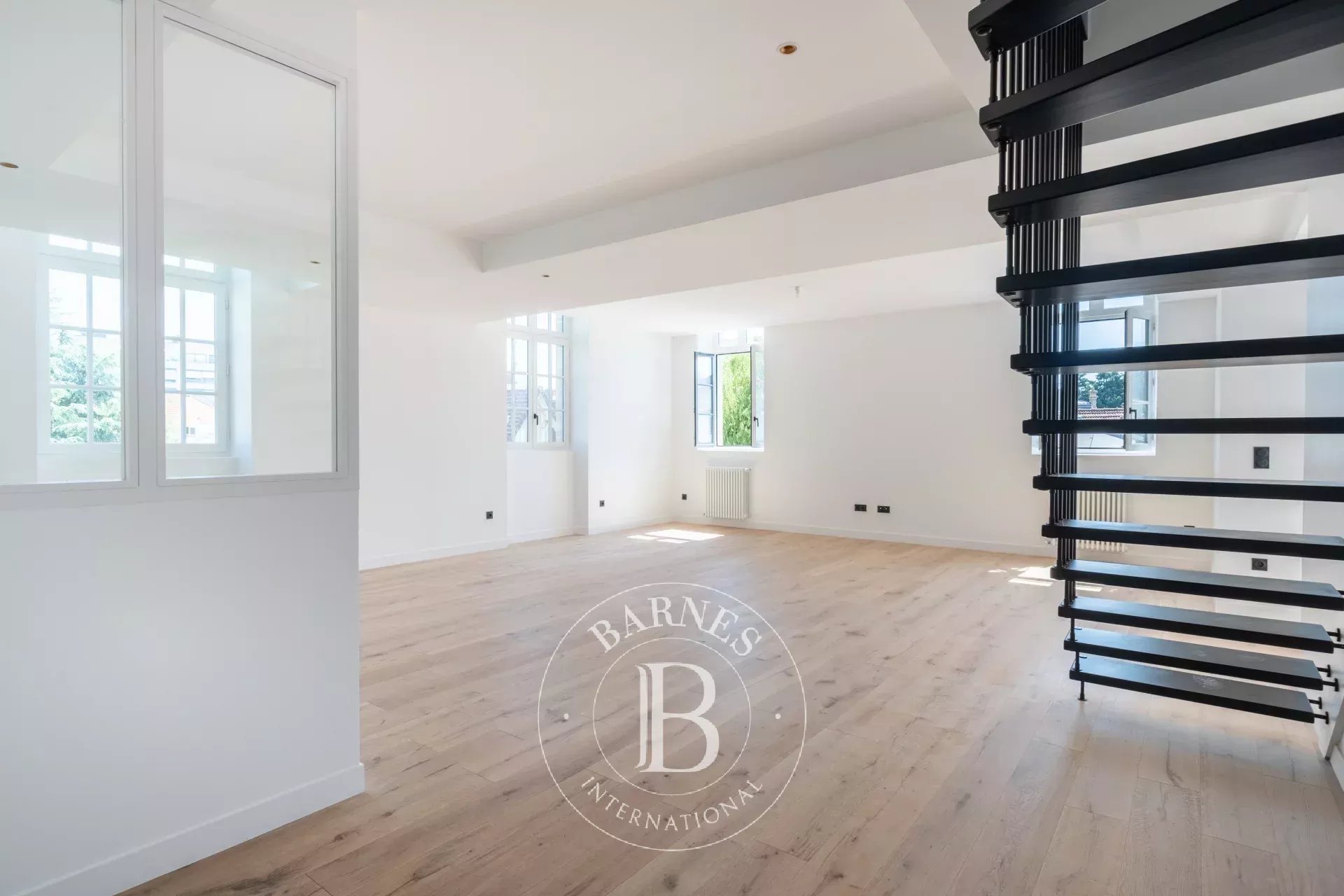 Appartement Saint-Germain-en-Laye  -  ref 85040142 (picture 2)