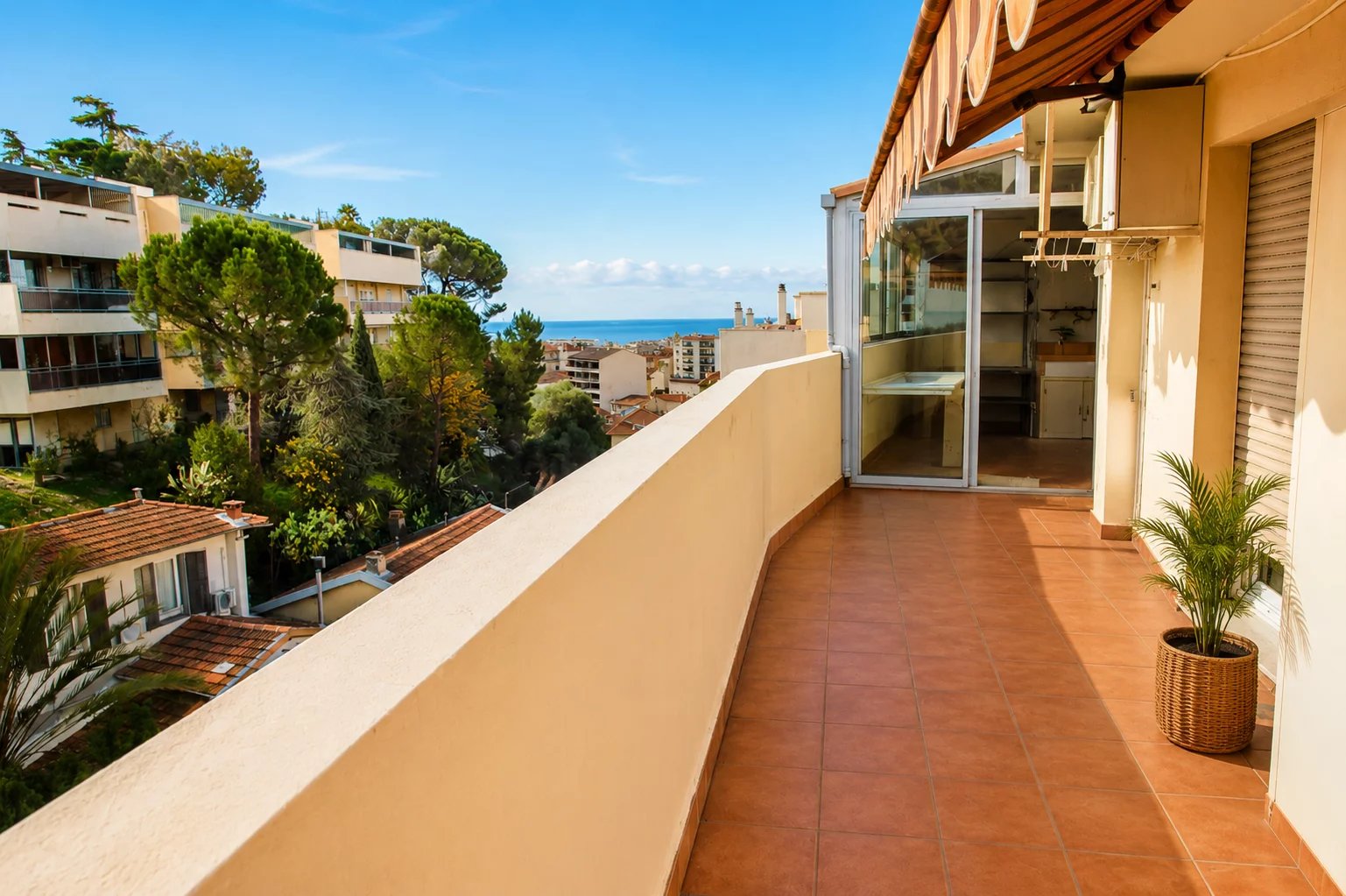 NICE "BAS FABRON" - DERNIER ETAGE - 4P 93M² | TERRASSE 120M² | VUE MER