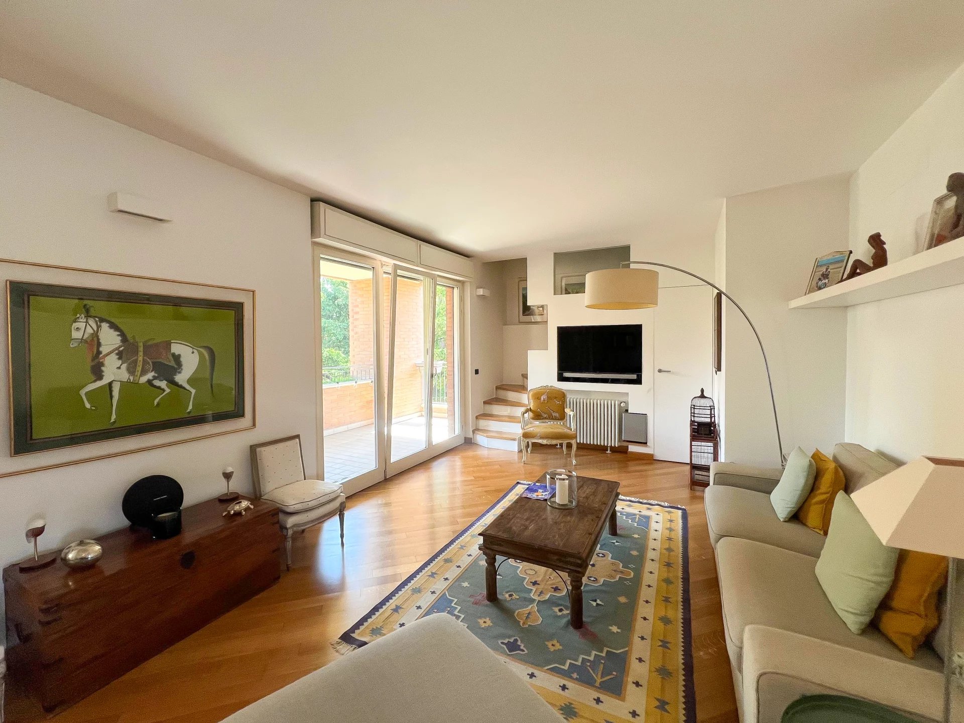 PRESTIGIOSO ATTICO CON TERRAZZO E BOX TRIPLO