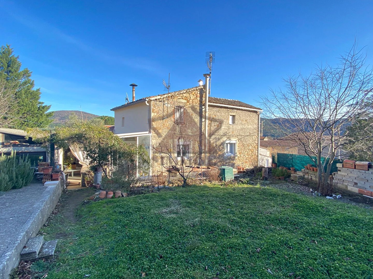 MAISON EN VIAGER OCCUPE SUR DEUX TETES