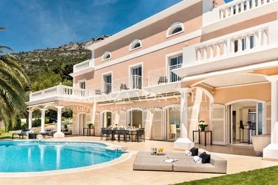 PRESTIGIOUS VILLA FOR RENT