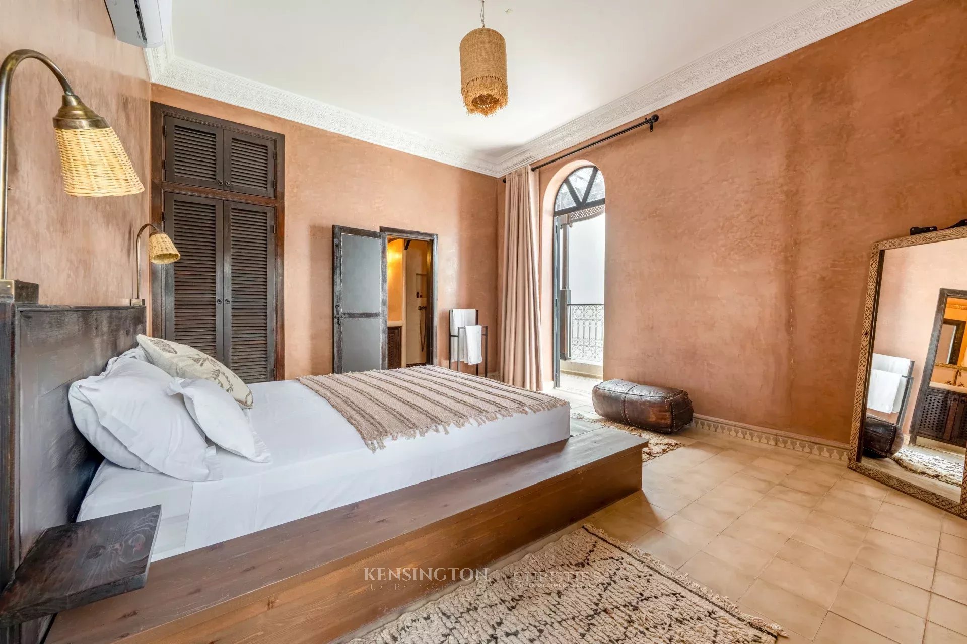 9 Bedroom Villa/Townhouse's Image 25