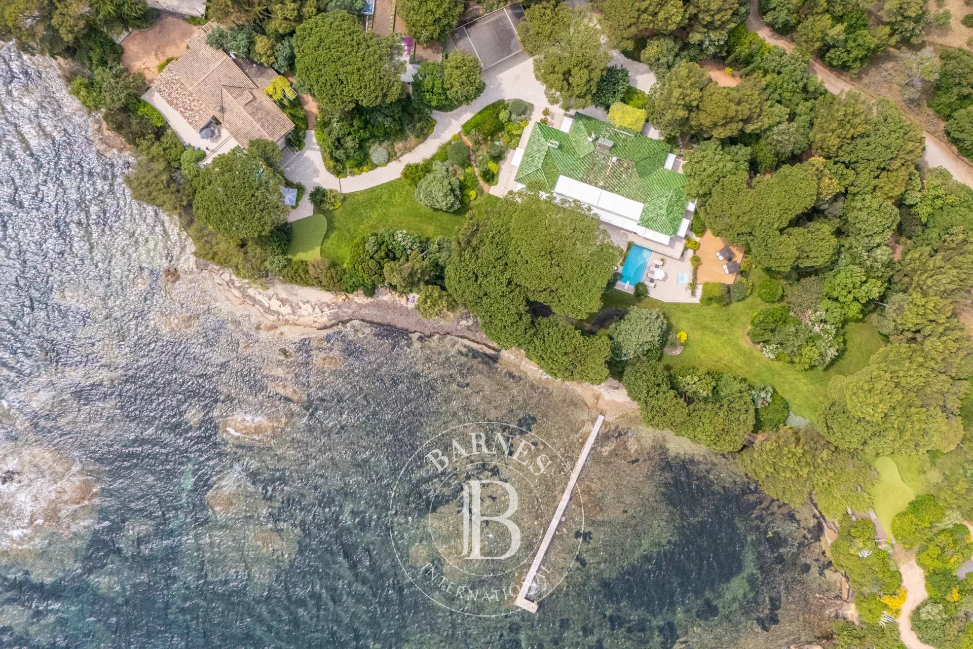 Villa Sainte-Maxime  -  ref 85579000 (picture 1)