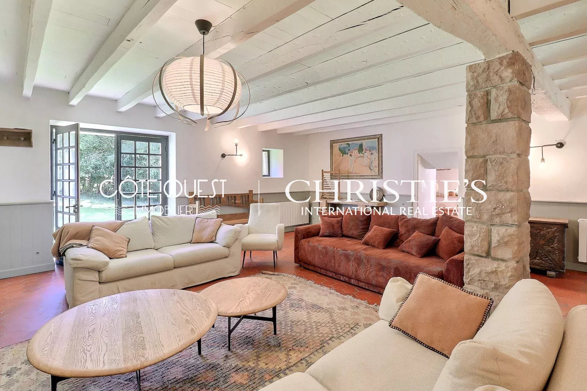 7 Bedroom Villa/Townhouse's Image 8