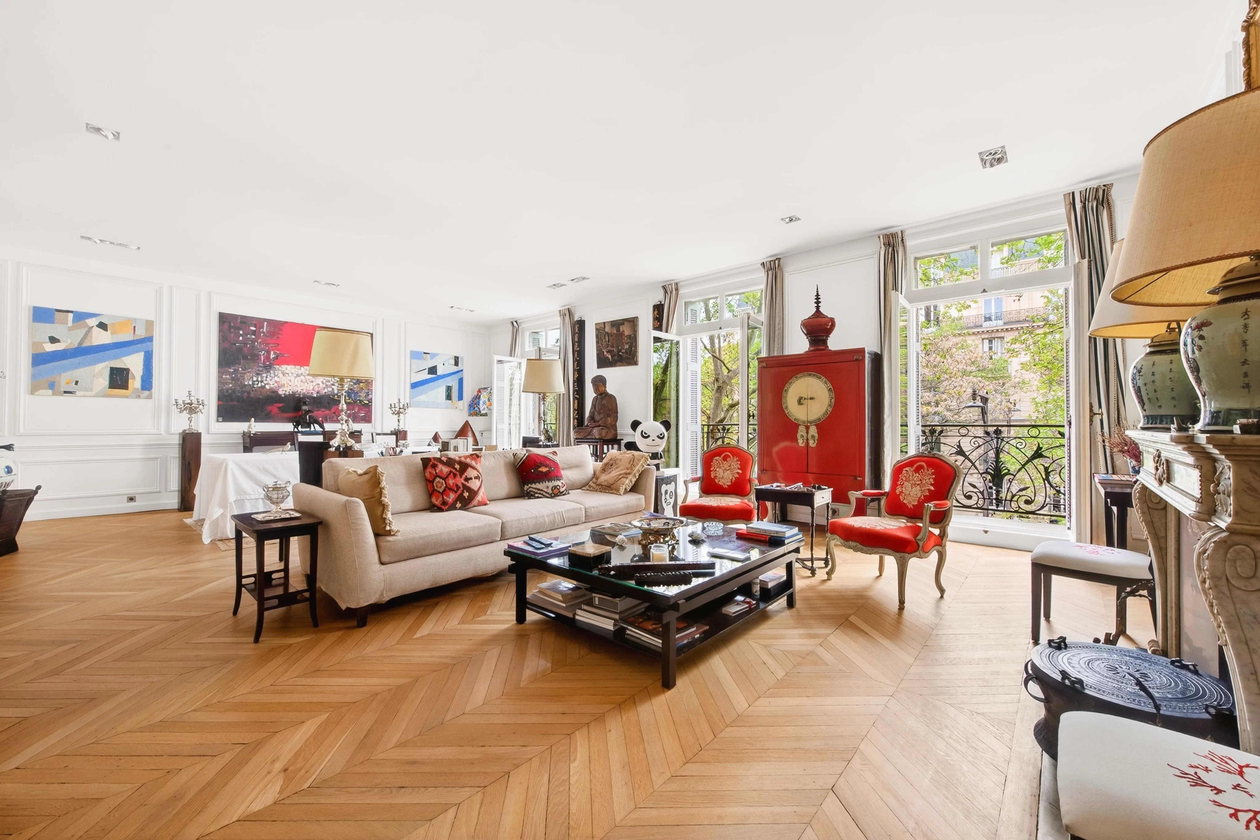 Place d’Iéna – Elegant family home