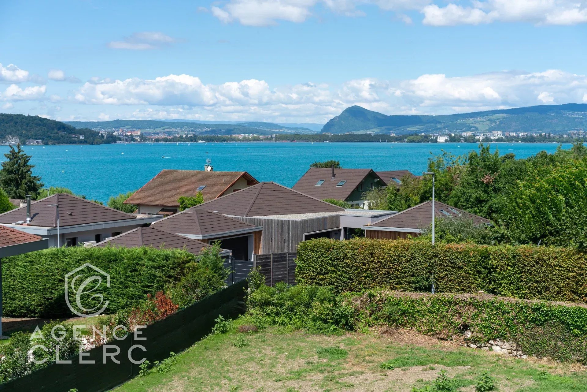 4 Bedroom Villa/Townhouse's Image 6