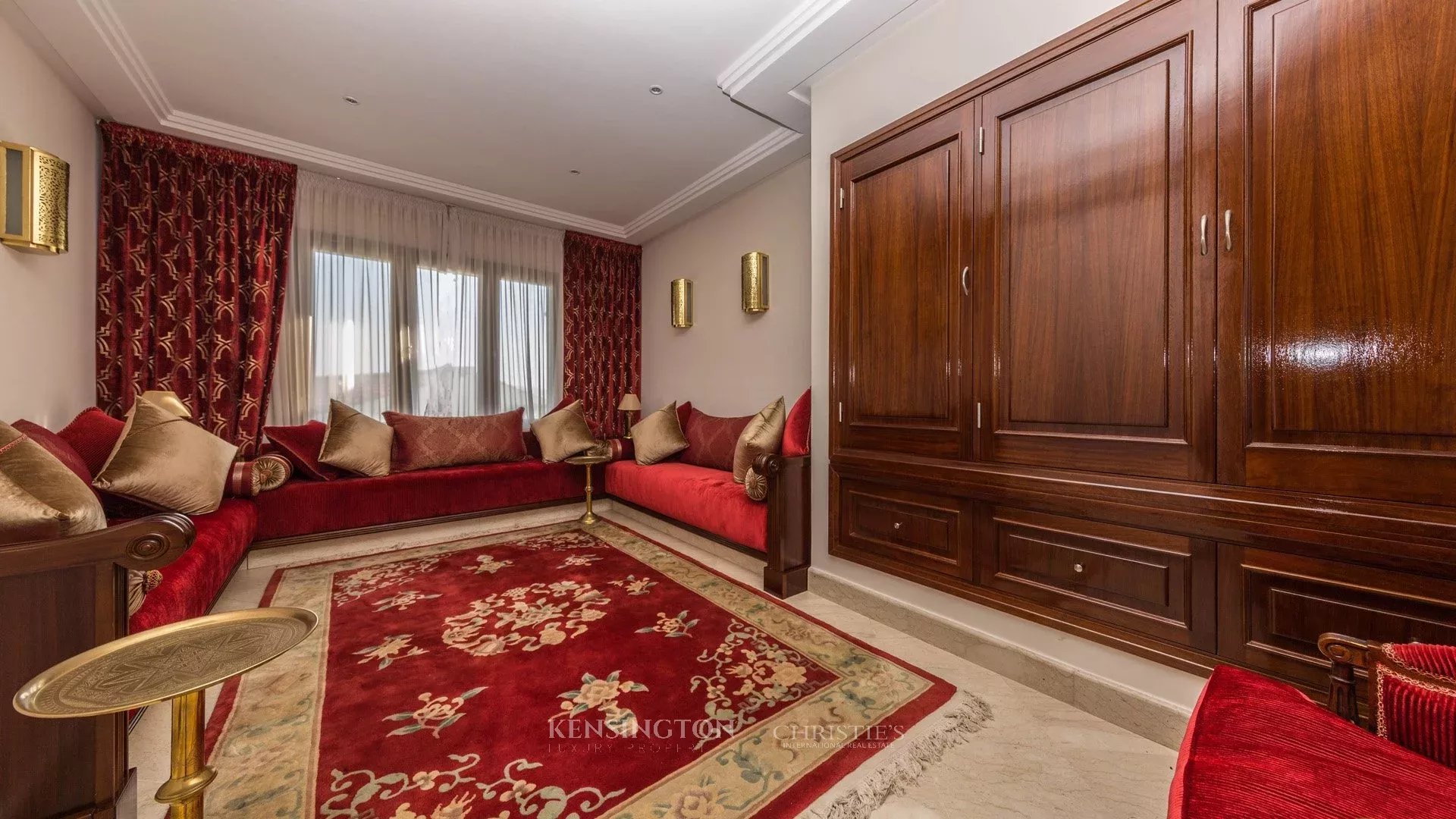 6 Bedroom Villa/Townhouse's Image 14