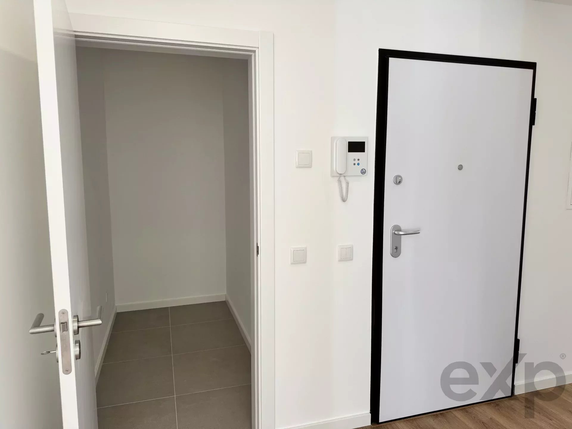 Modern 3-bedroom apartment with 142m² in Seixal 85506239 image 14