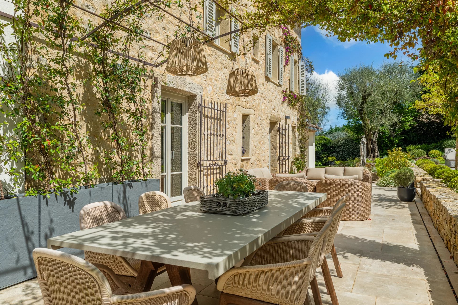 18th Century Stone Bastide Walking Distance to Valbonne Village