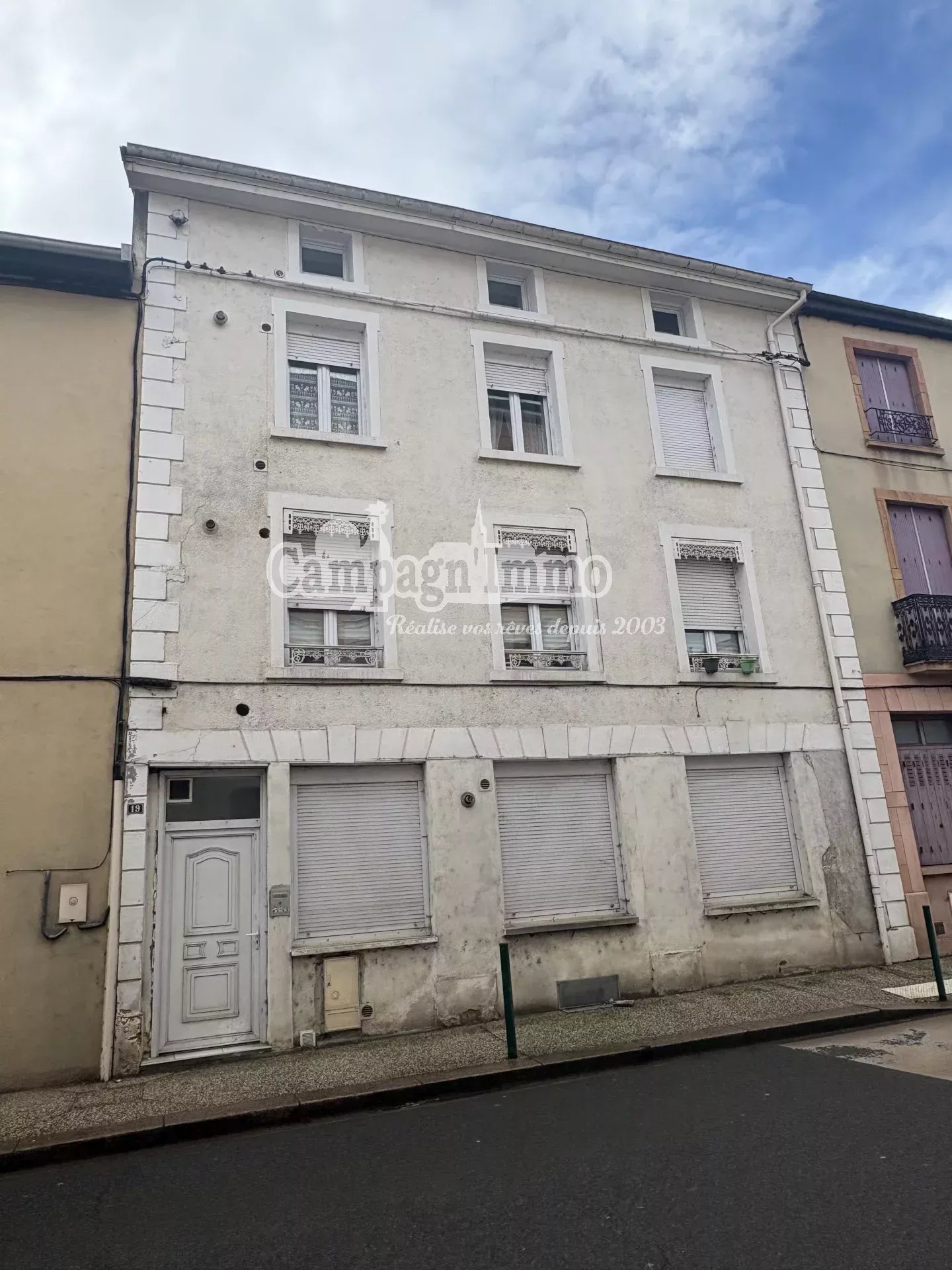 Agence immobilière de 