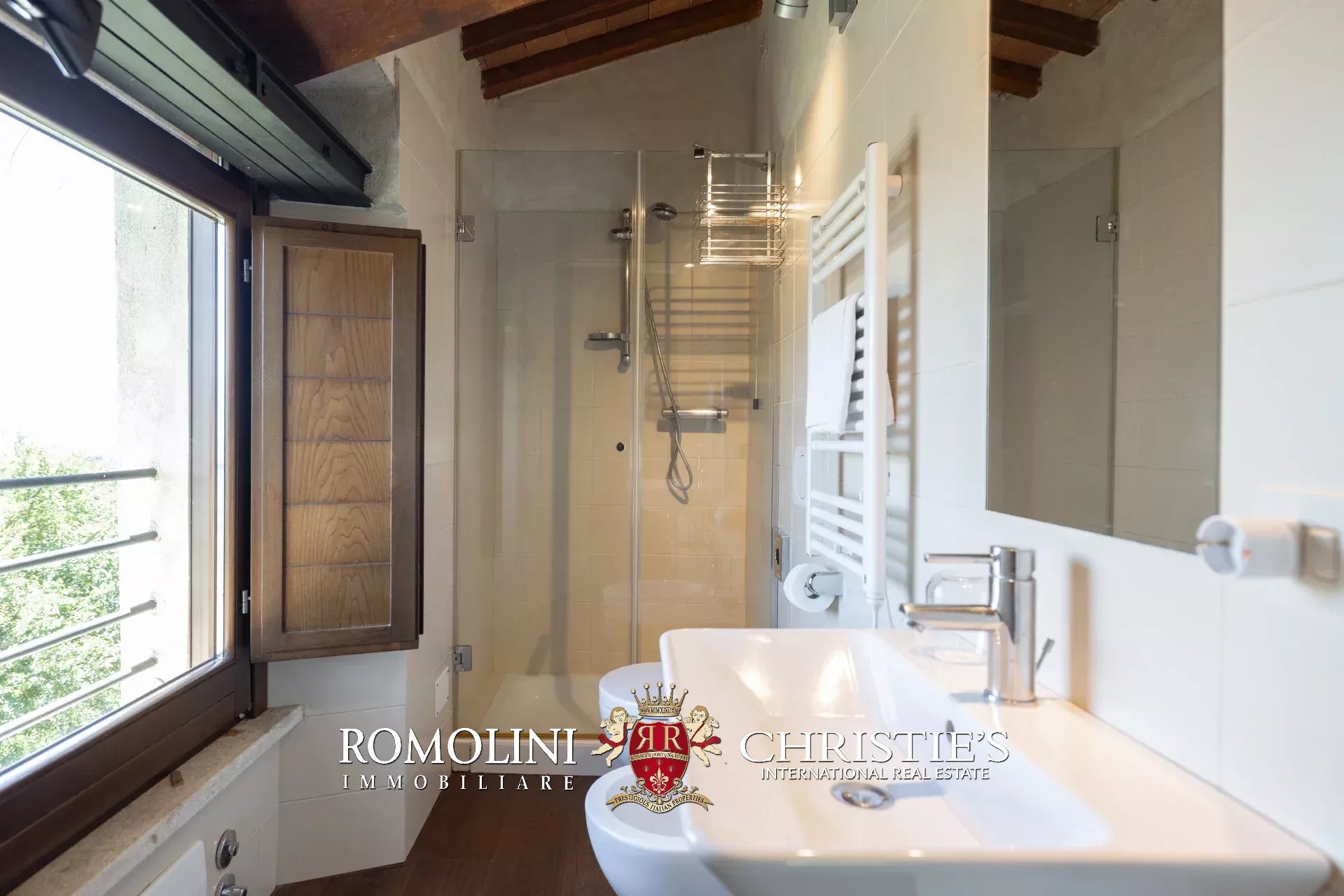 27 Bedroom Villa/Townhouse's Image 67