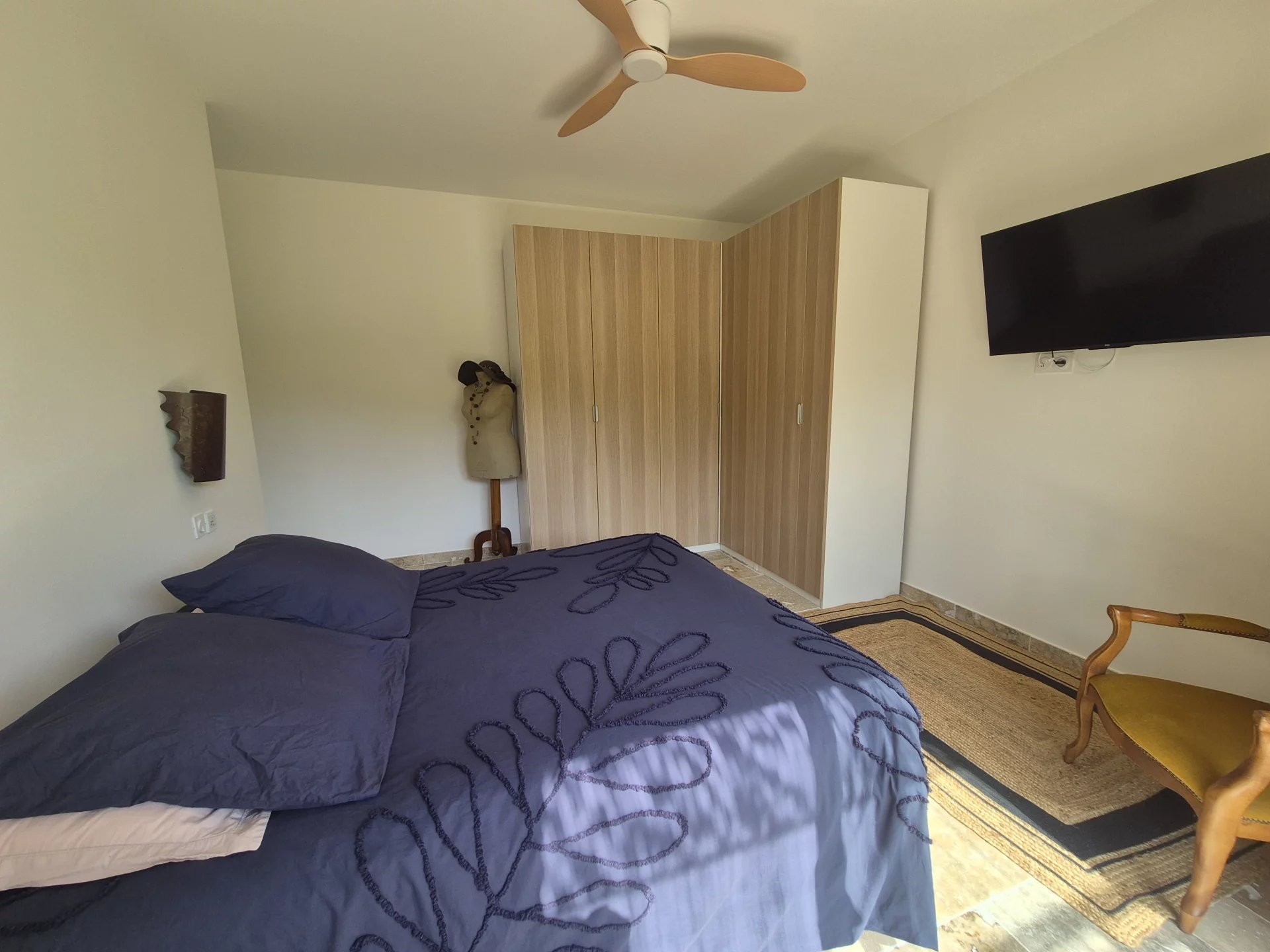 Villa and 4 gites in Cotignac, unique layout with pool house and pool