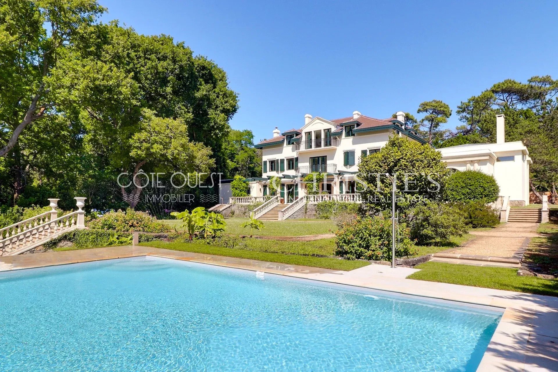 For sale Biarritz - An exceptional property commanding an ocean view