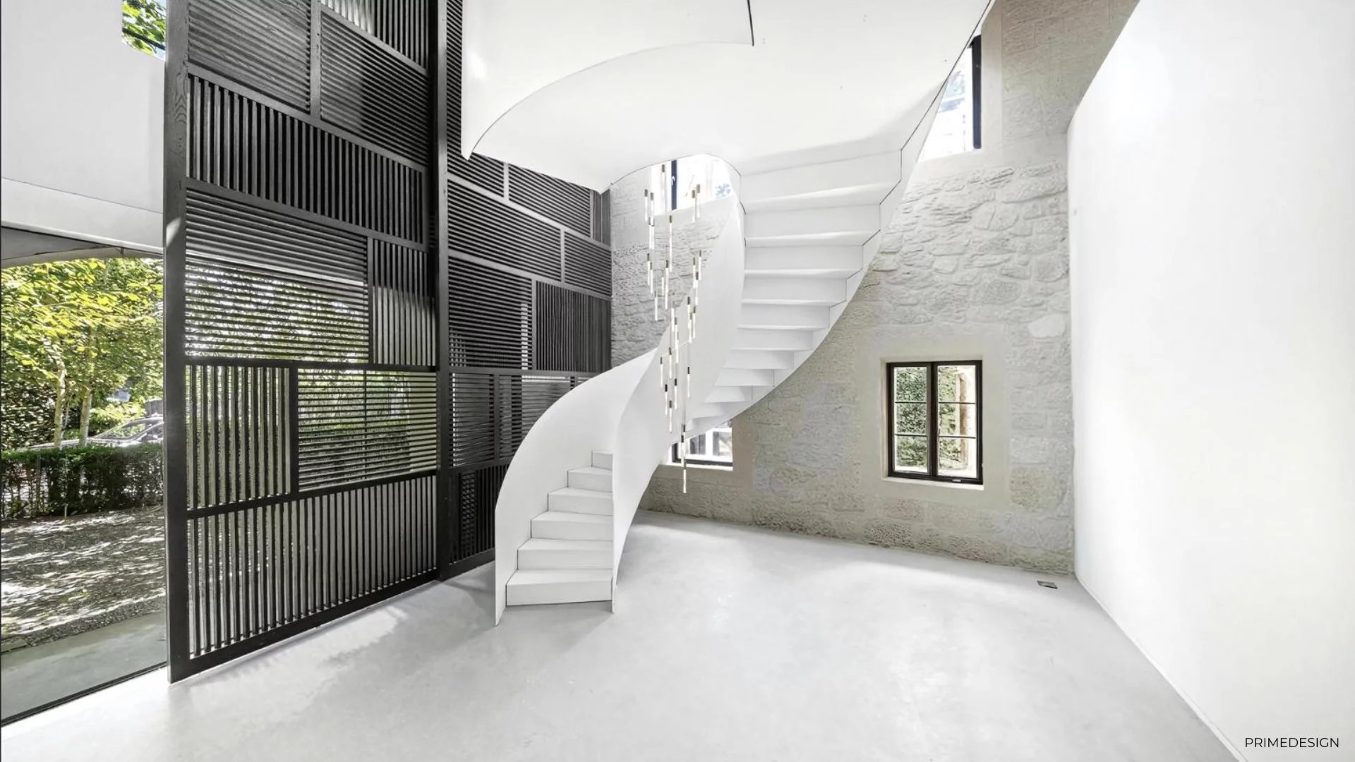 EXCLUSIVE - Exceptional 18th century property, 3,136 m² plot and indoor pool