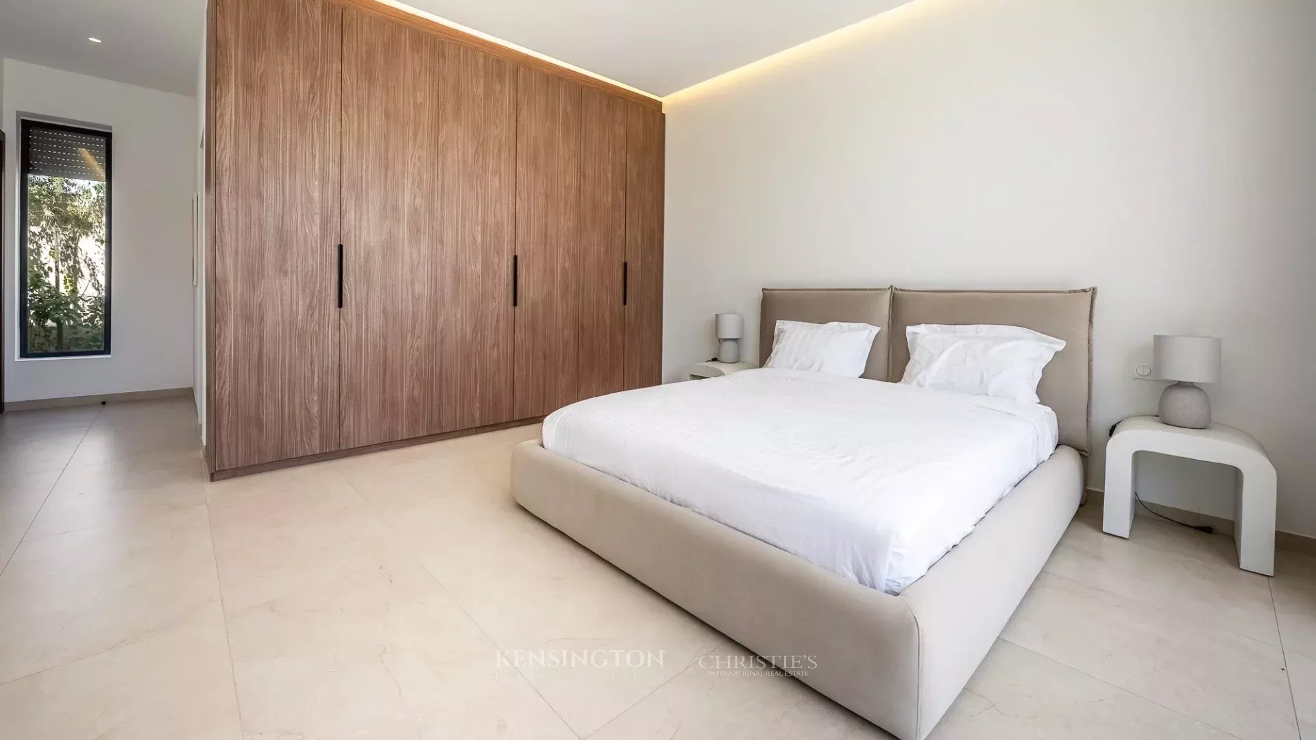 5 Bedroom Villa/Townhouse's Image 23