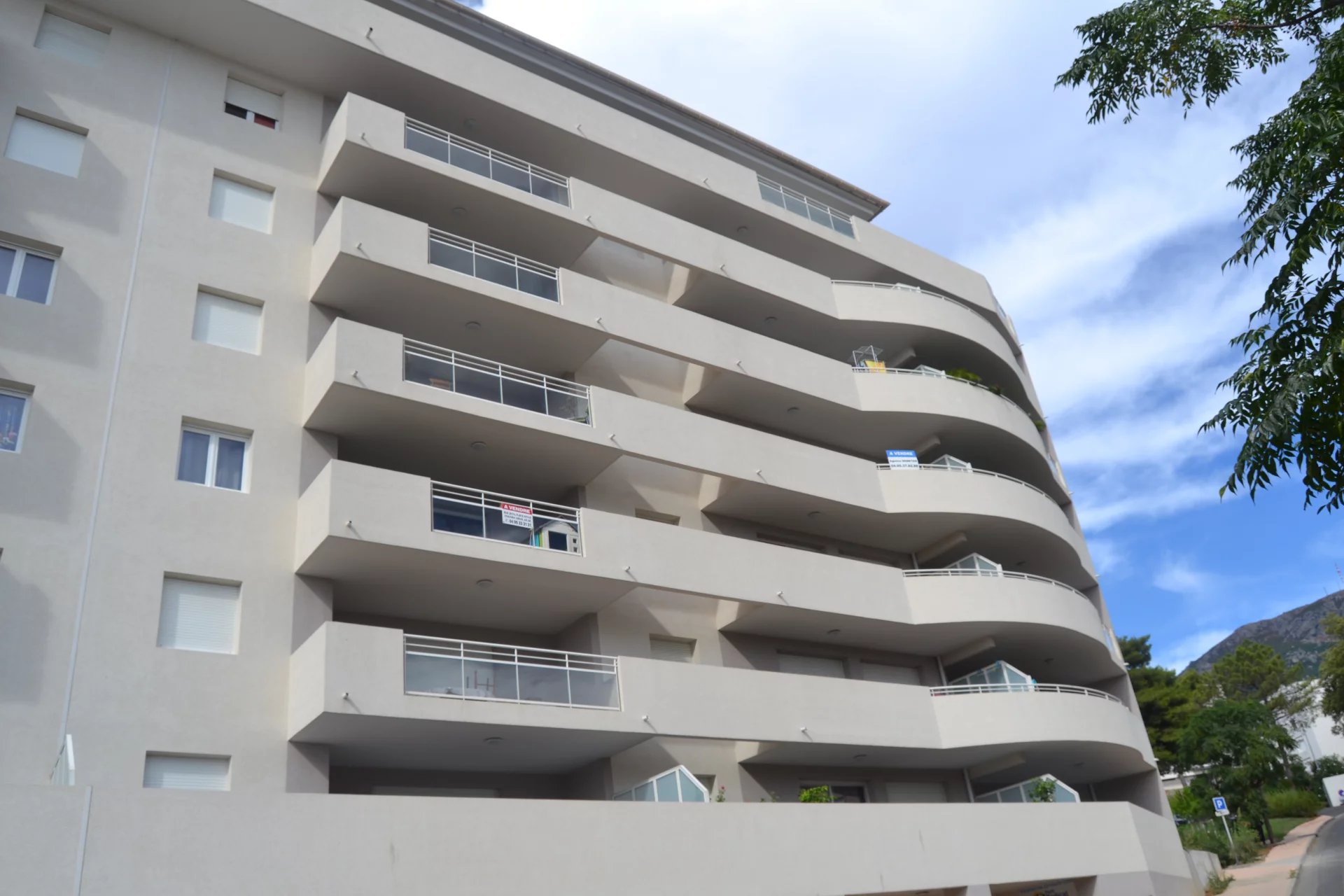 Agence immobilière de 