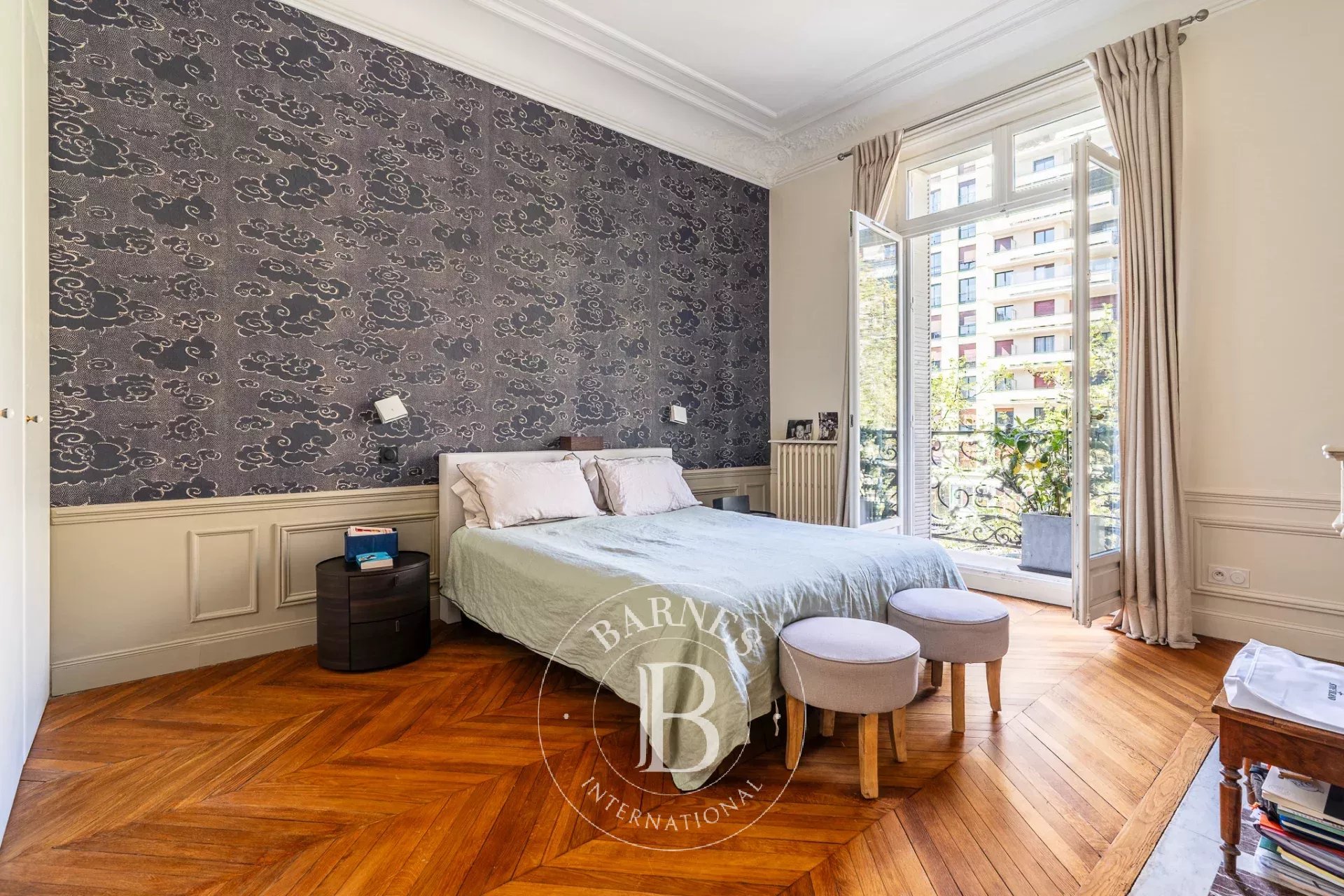 Paris  - Apartment 4 Bedrooms - picture 4