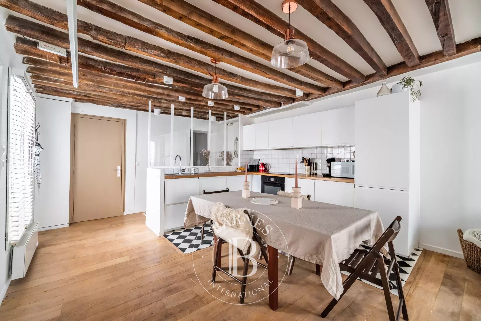 Daire Paris 3ème - picture 6