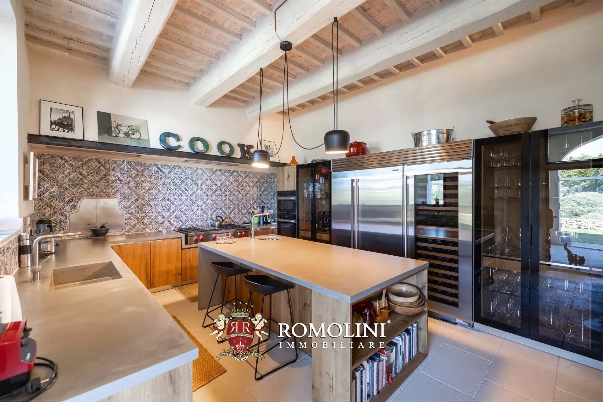 5 Bedroom Villa/Townhouse's Image 18