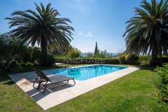 Provençal villa in a secure estate with sea view — photo 2 of 7