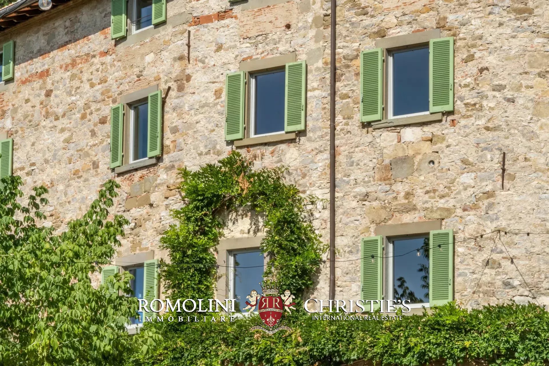 10 Bedroom Villa/Townhouse's Image 47