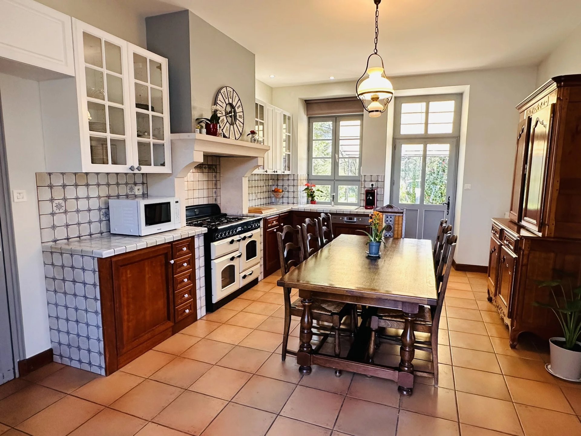 7 Bedroom Villa/Townhouse's Image 15