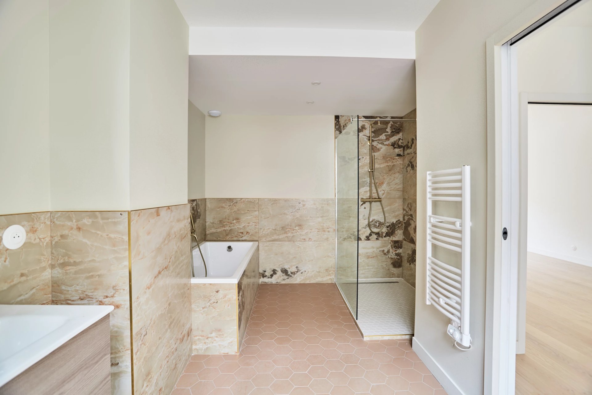 5 Bedroom Villa/Townhouse's Image 11