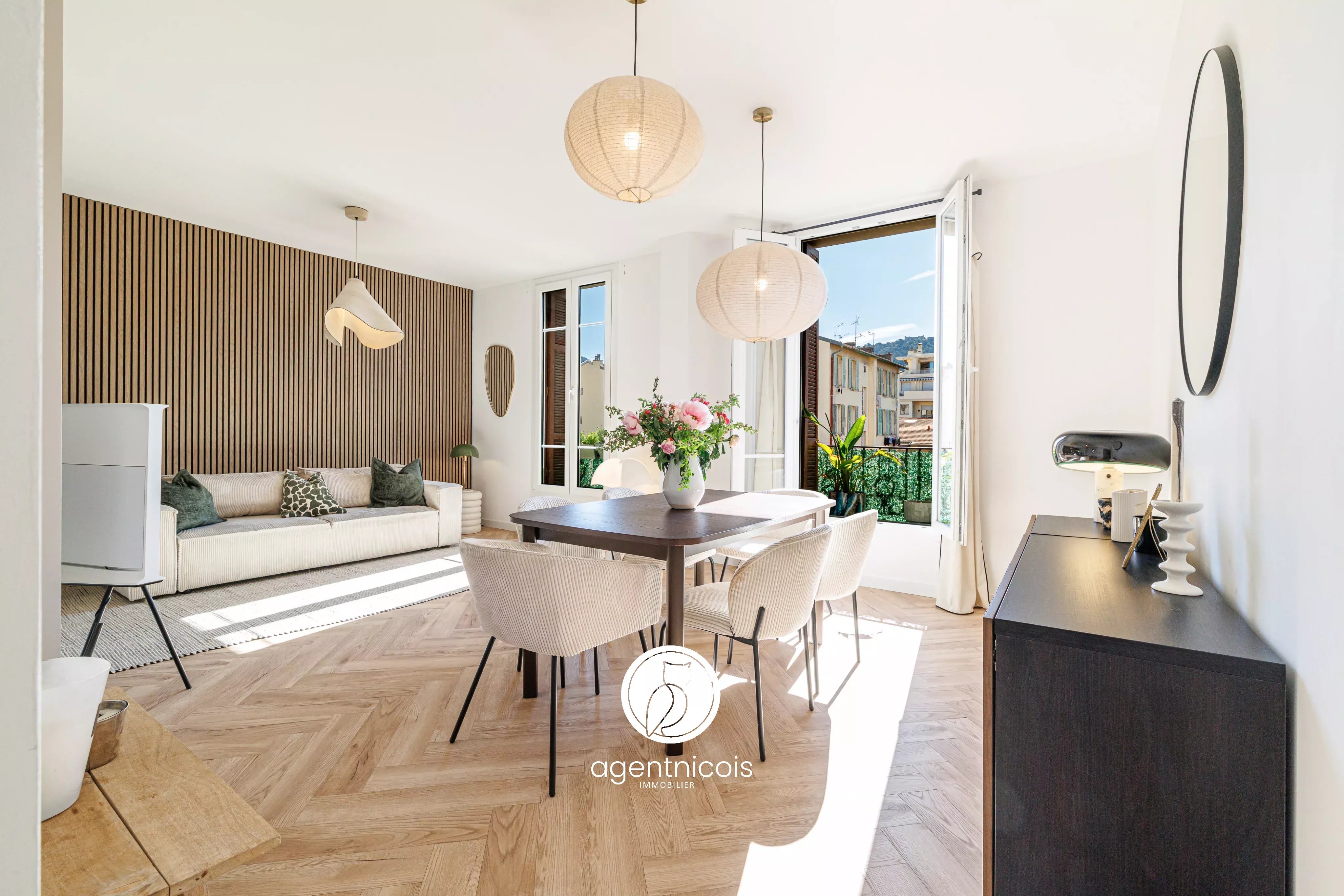 Agence immobilière de 
