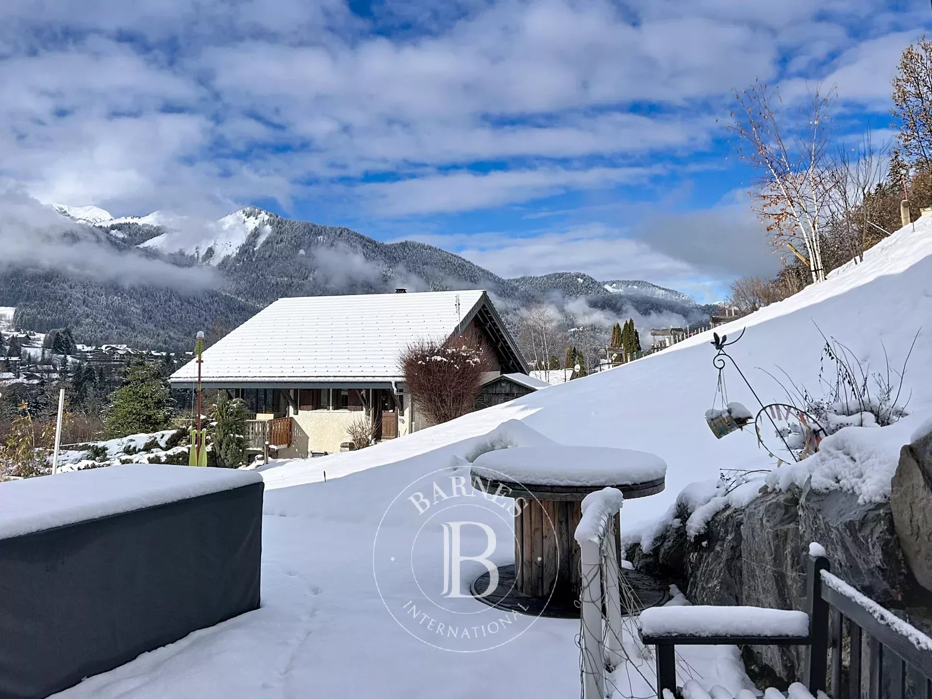 Photo of Montriond – New Chalet, 6 Bedrooms – Panoramic View – Southwest Exposure