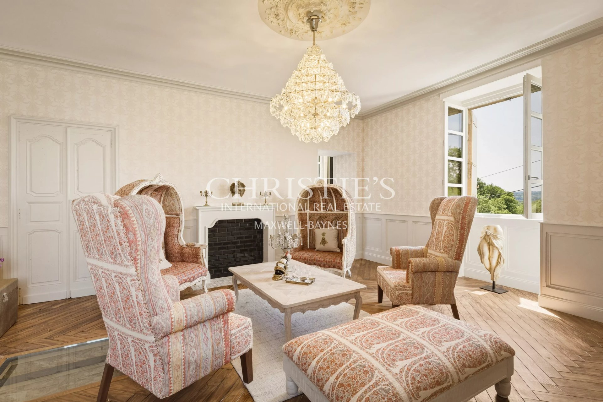 11 Bedroom Chateau's Image 20