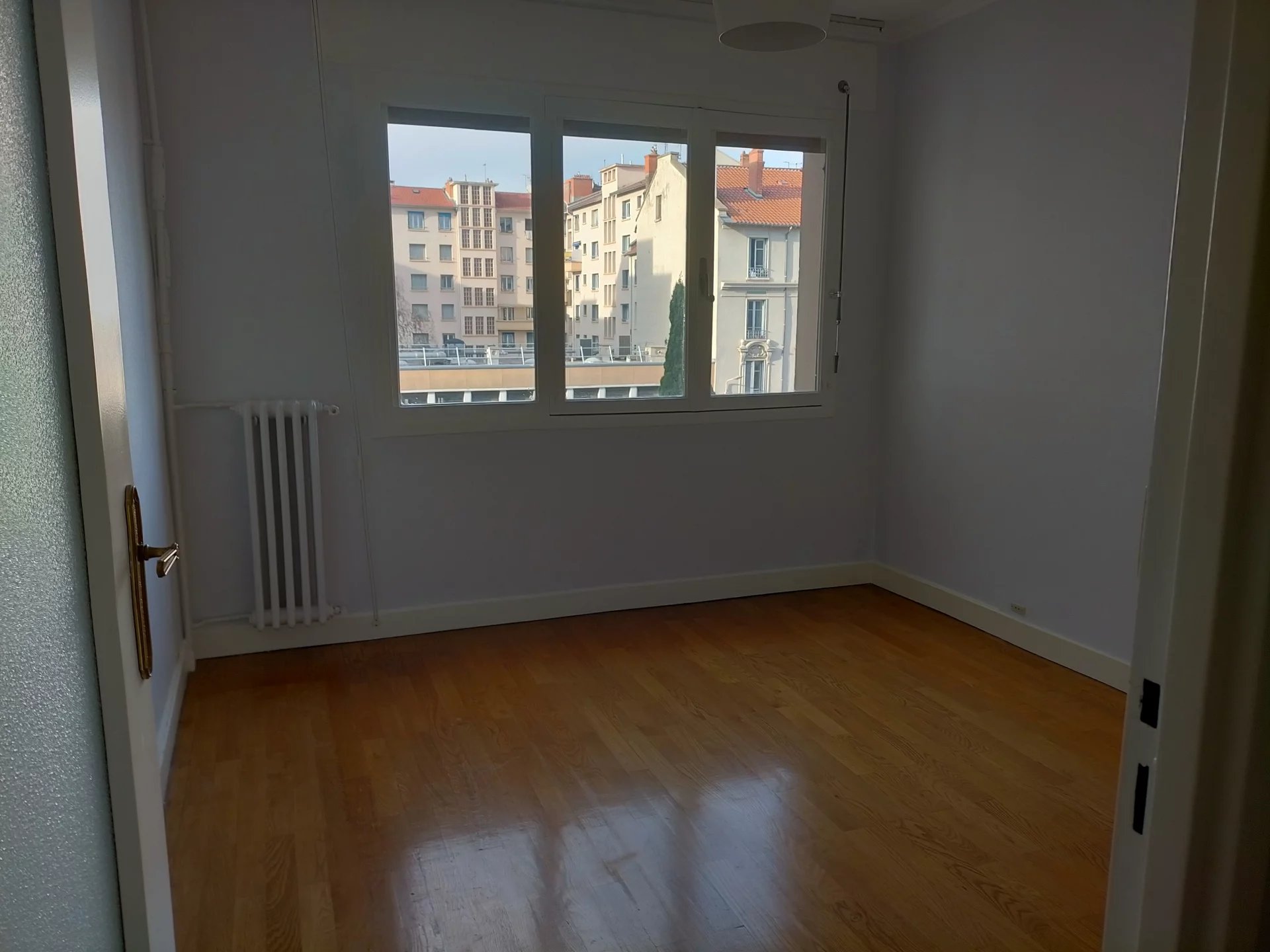 480951 Location Lyon 7ème