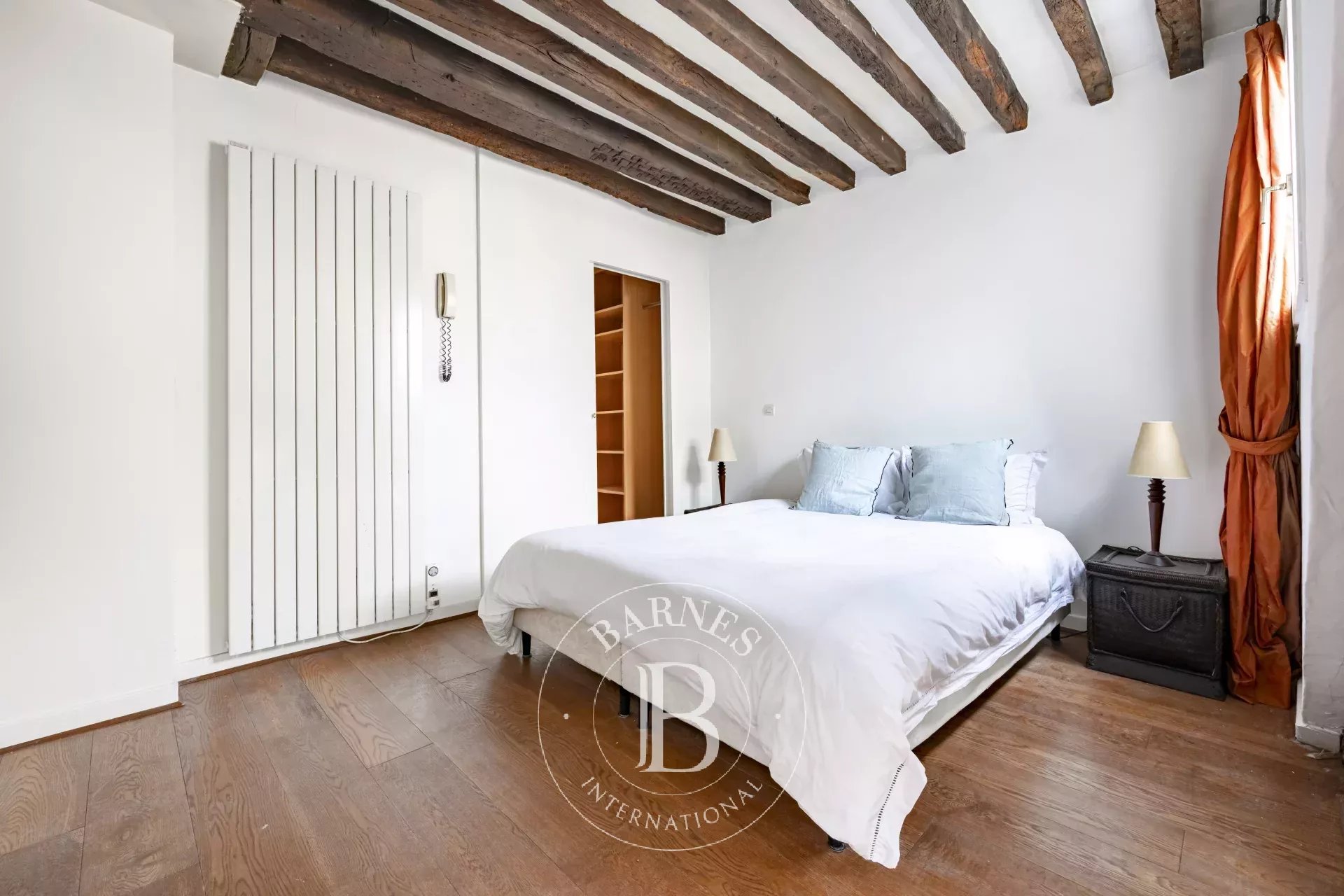 Daire Paris 3ème - picture 6