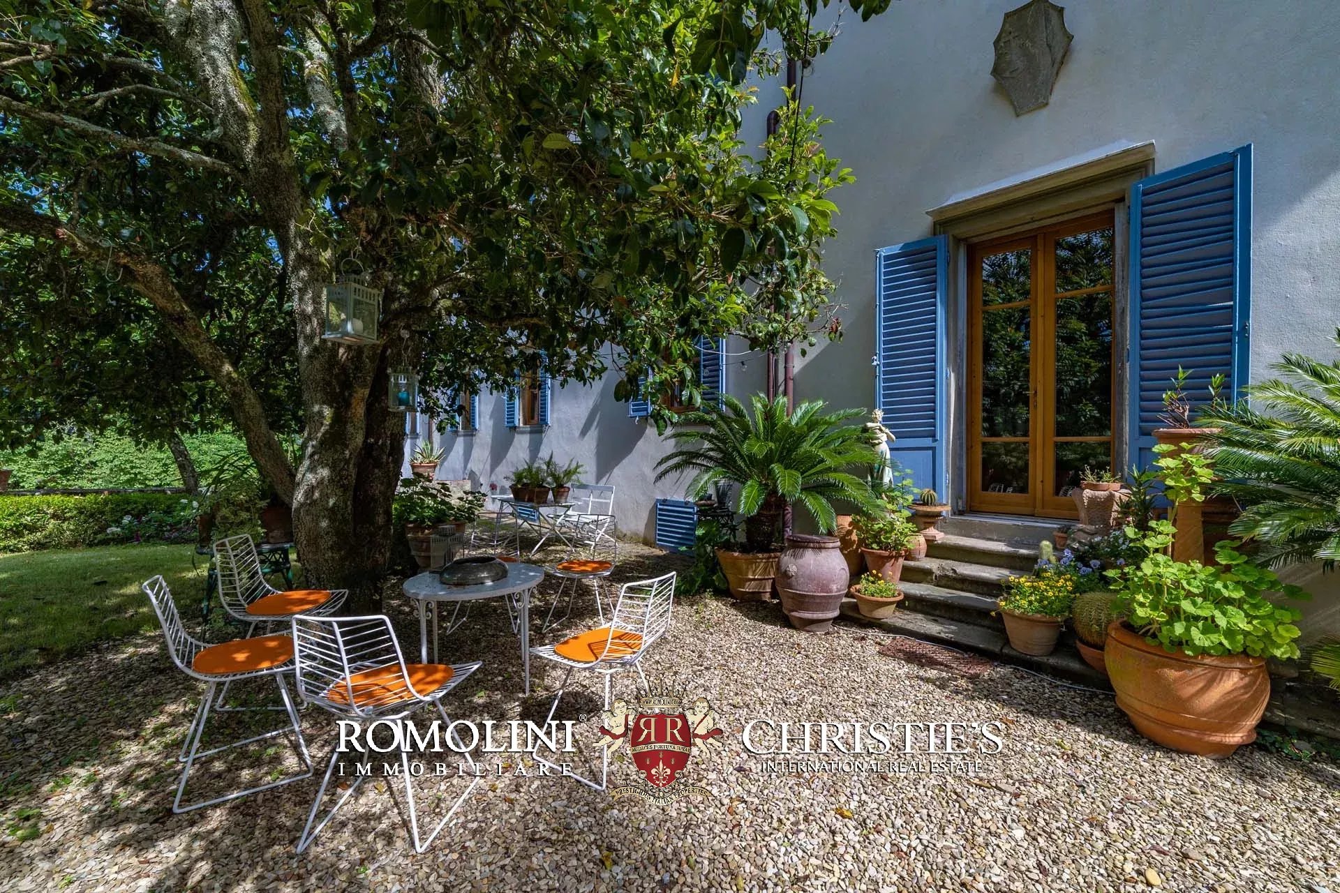 11 Bedroom Villa/Townhouse's Image 3