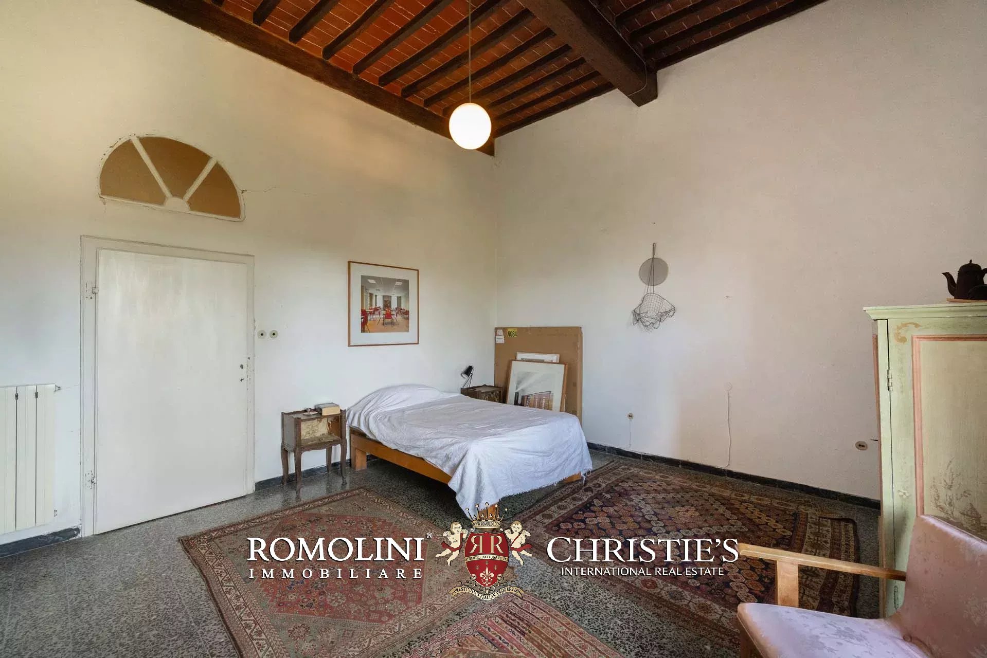 14 Bedroom Villa/Townhouse's Image 61