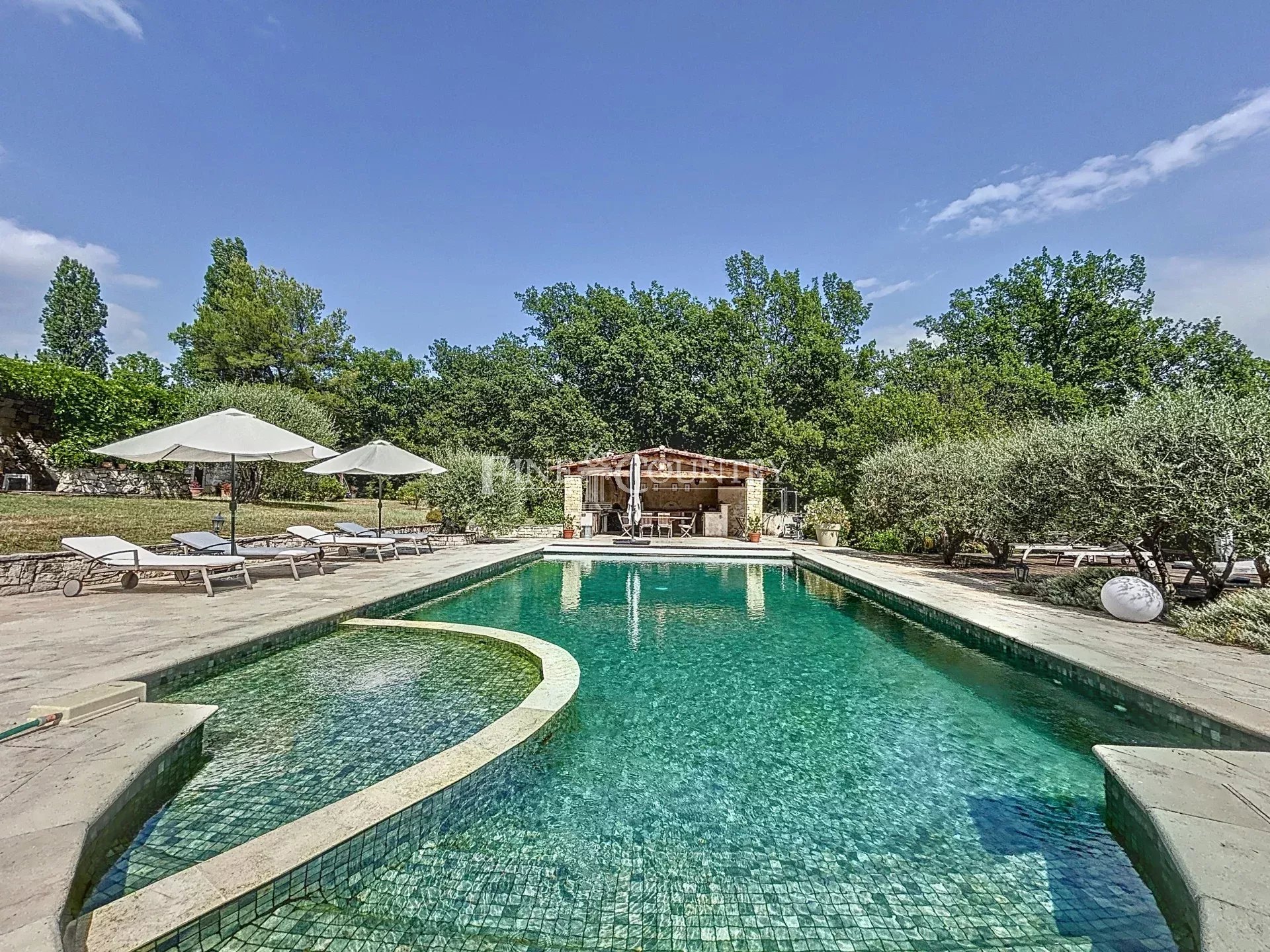 Photo of Stonevilla for sale in Fayence with swimming pool and great views