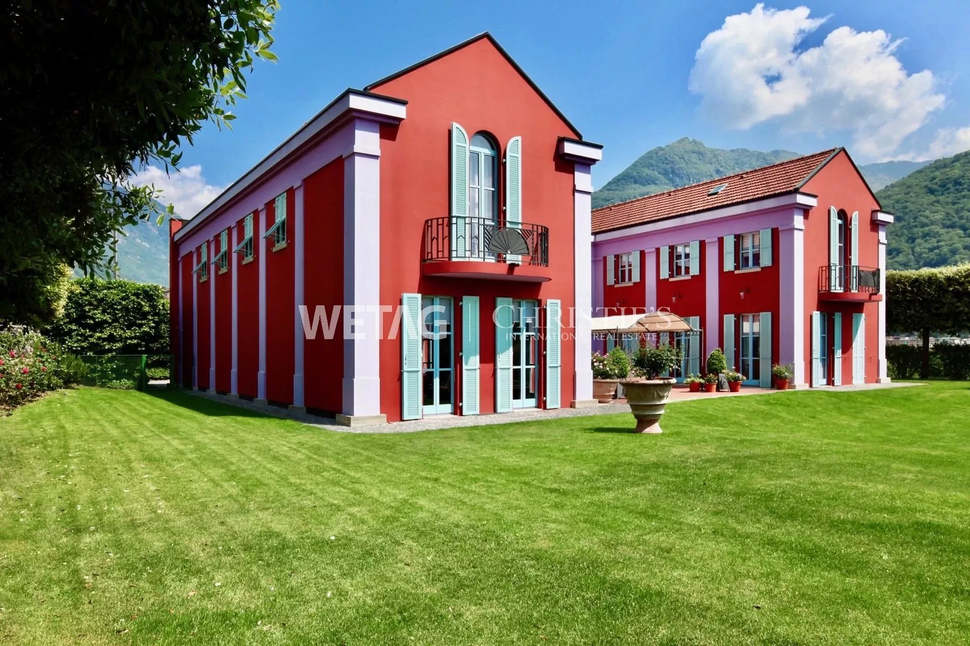 7 Bedroom Villa/Townhouse's Image 5